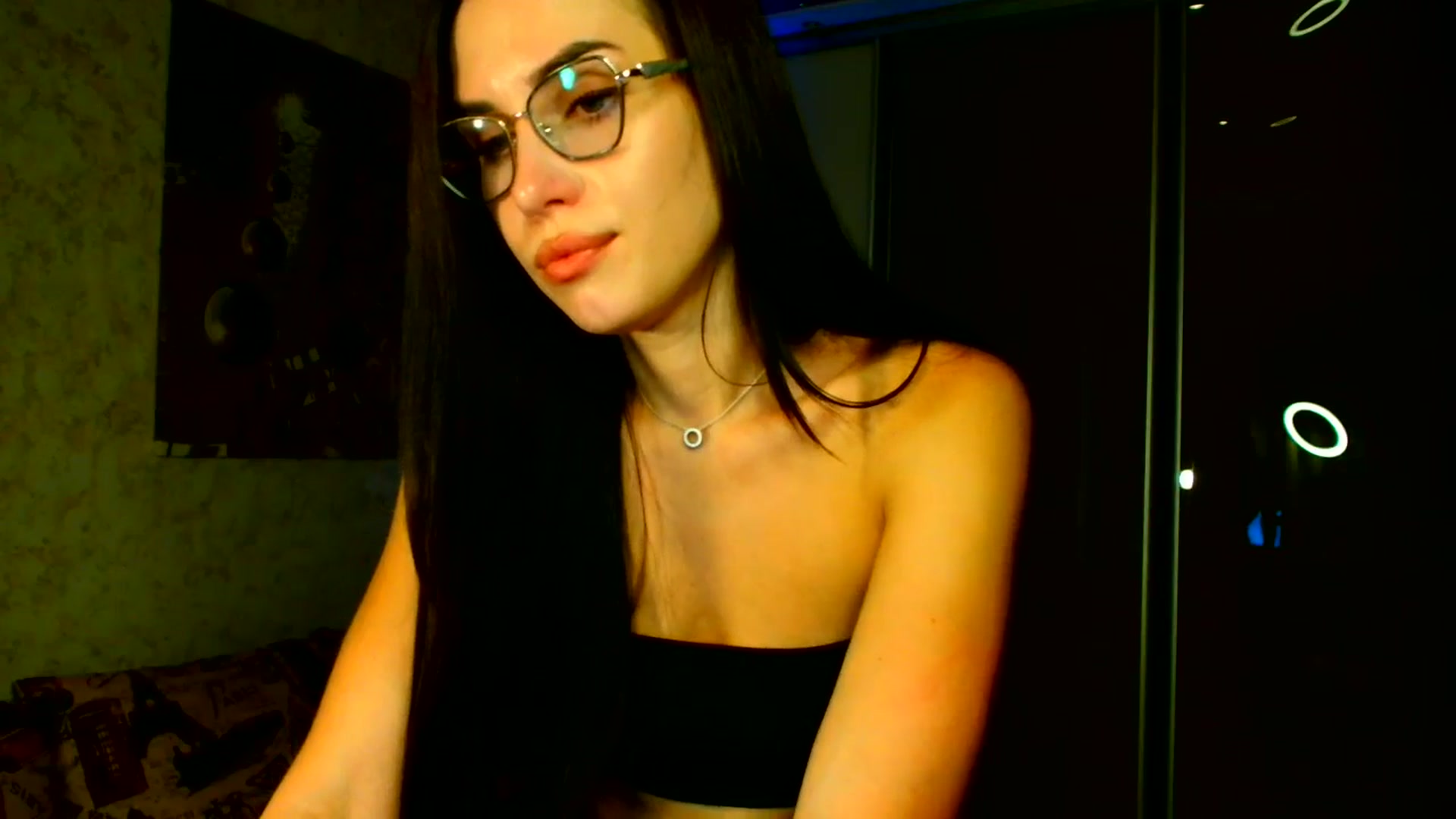 Gallery image thumbnail from CelesteNoir_'s myfreecams stream on, 09/22/2025, 20:44 image 18 of 20