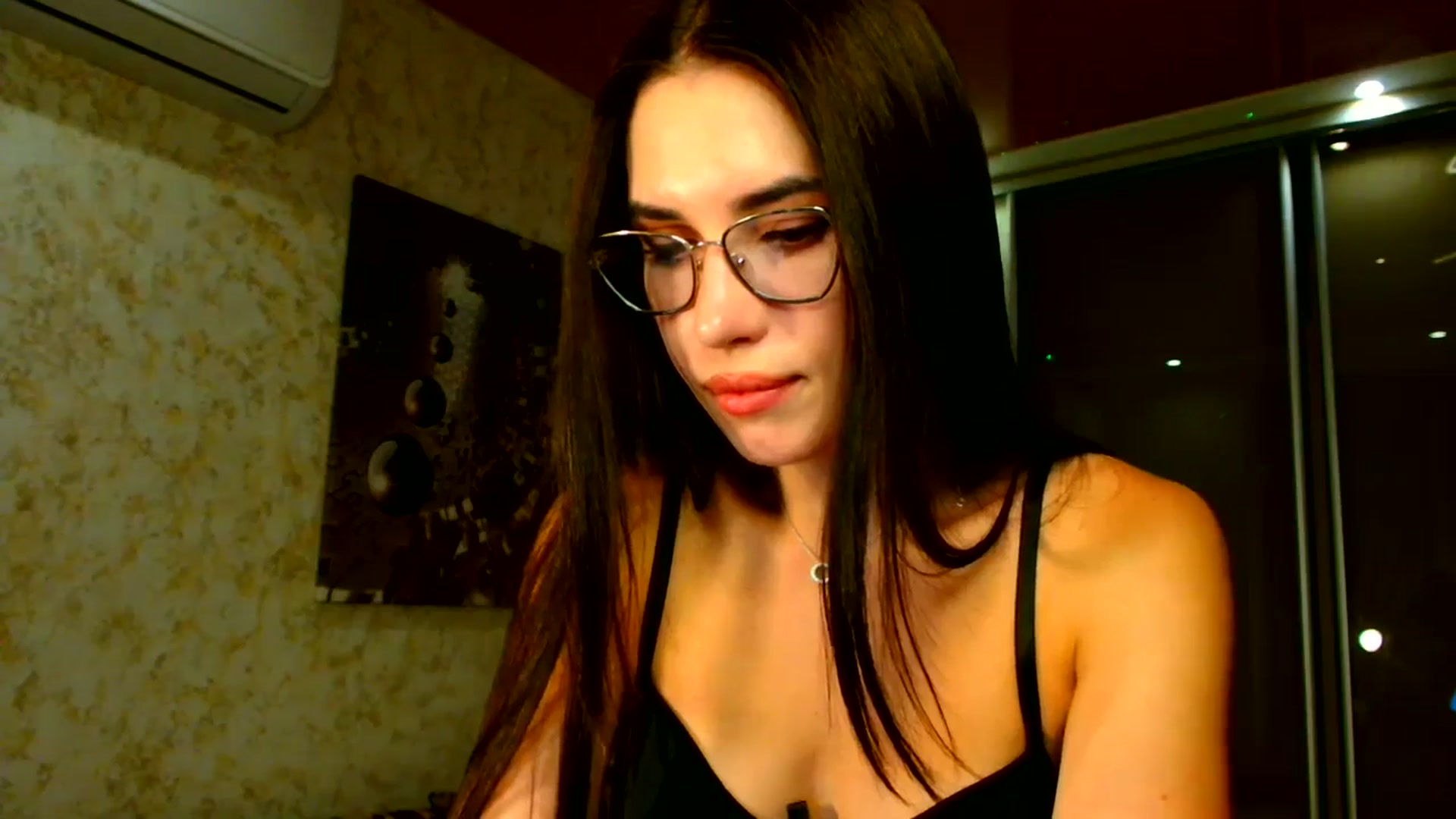 Gallery image thumbnail from CelesteNoir_'s myfreecams stream on, 09/23/2025, 19:31 image 18 of 20