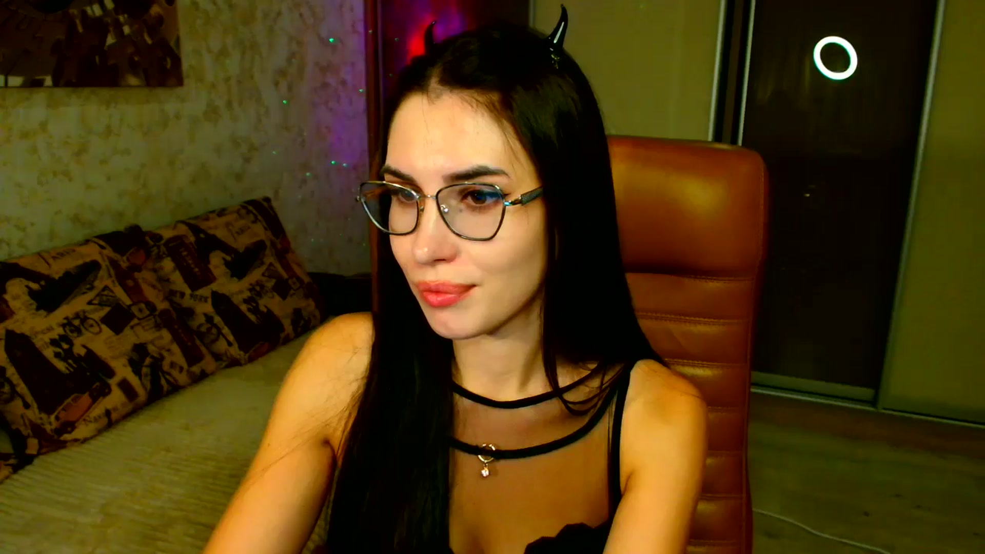 Gallery image thumbnail from CelesteNoir_'s myfreecams stream on, 09/29/2025, 24:00 image 3 of 20