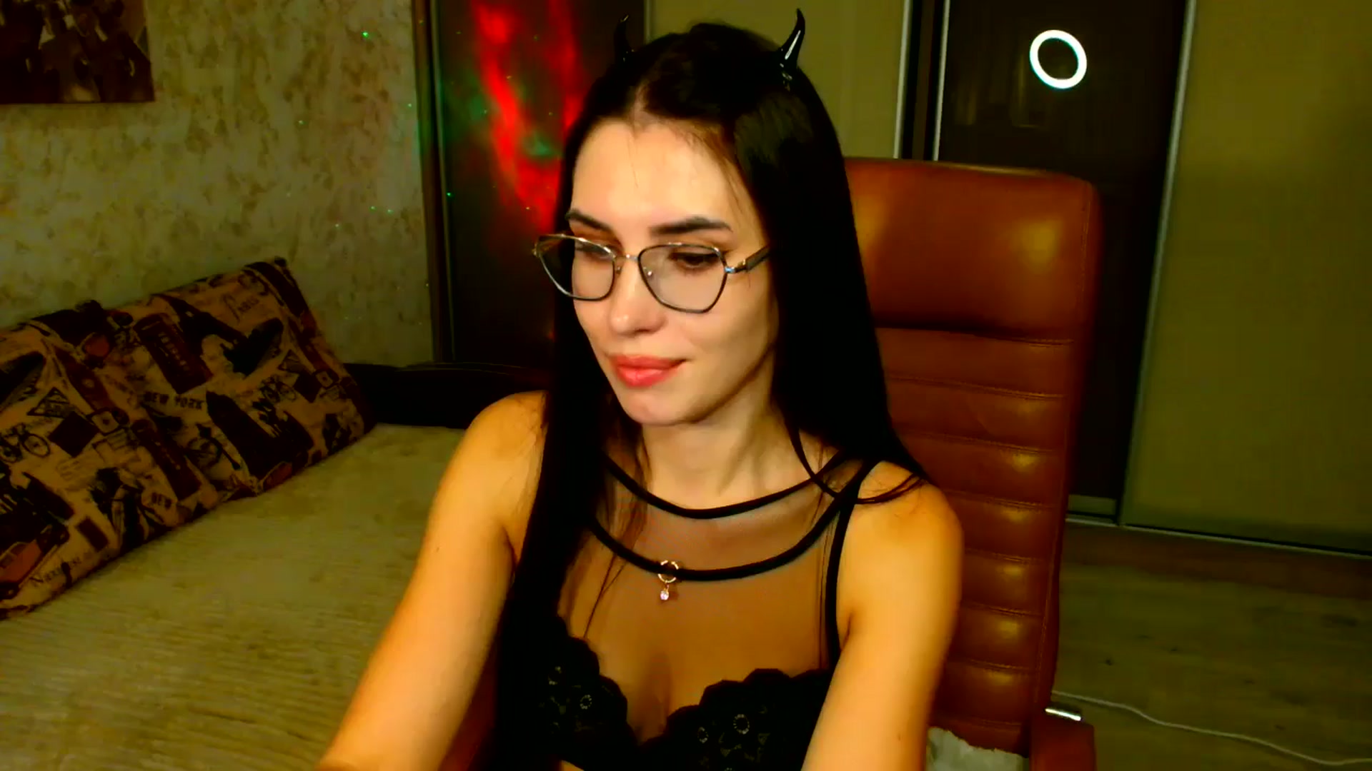 Gallery image thumbnail from CelesteNoir_'s myfreecams stream on, 09/29/2025, 24:00 image 17 of 20