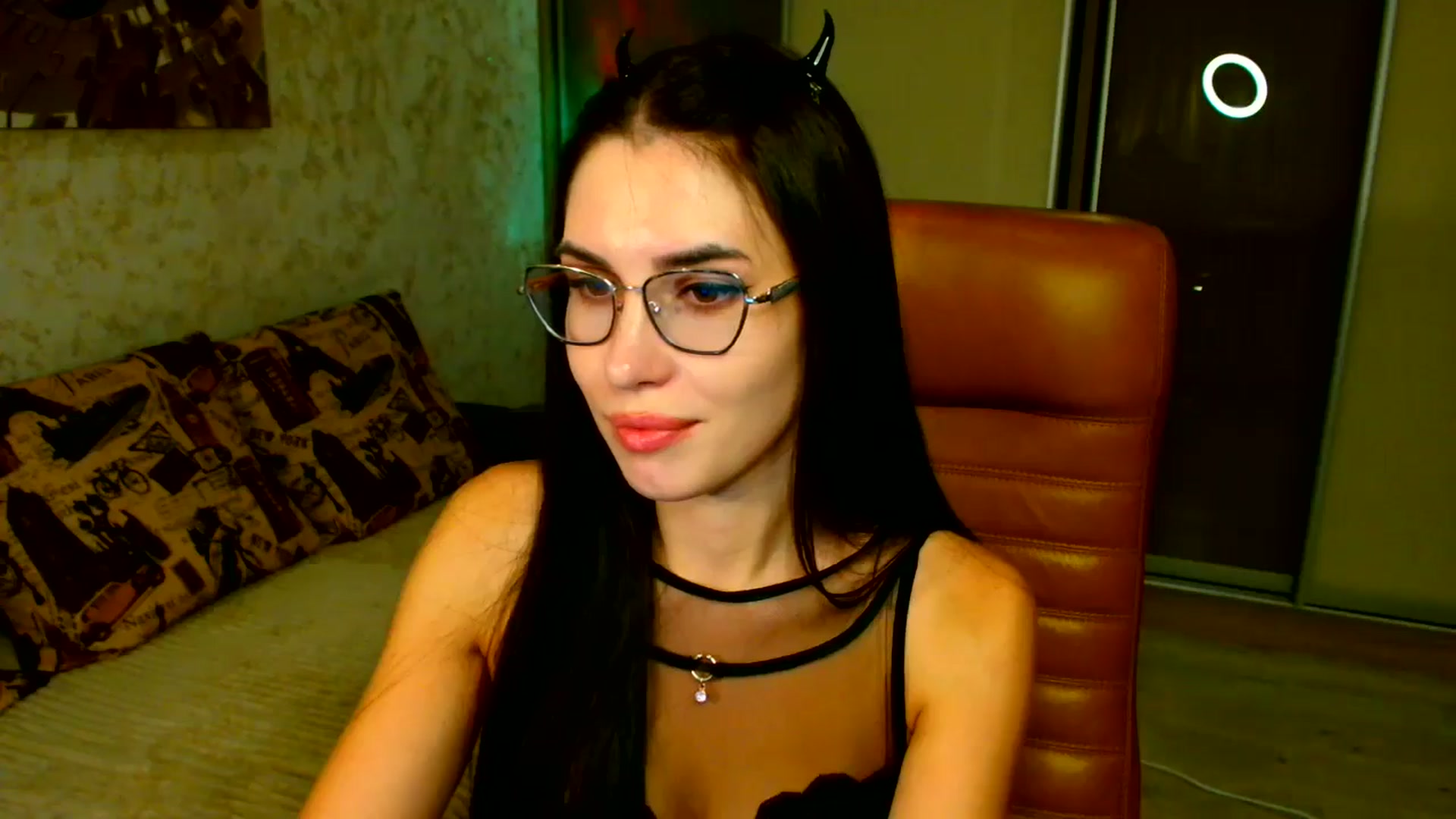 Gallery image thumbnail from CelesteNoir_'s myfreecams stream on, 09/29/2025, 24:00 image 2 of 20