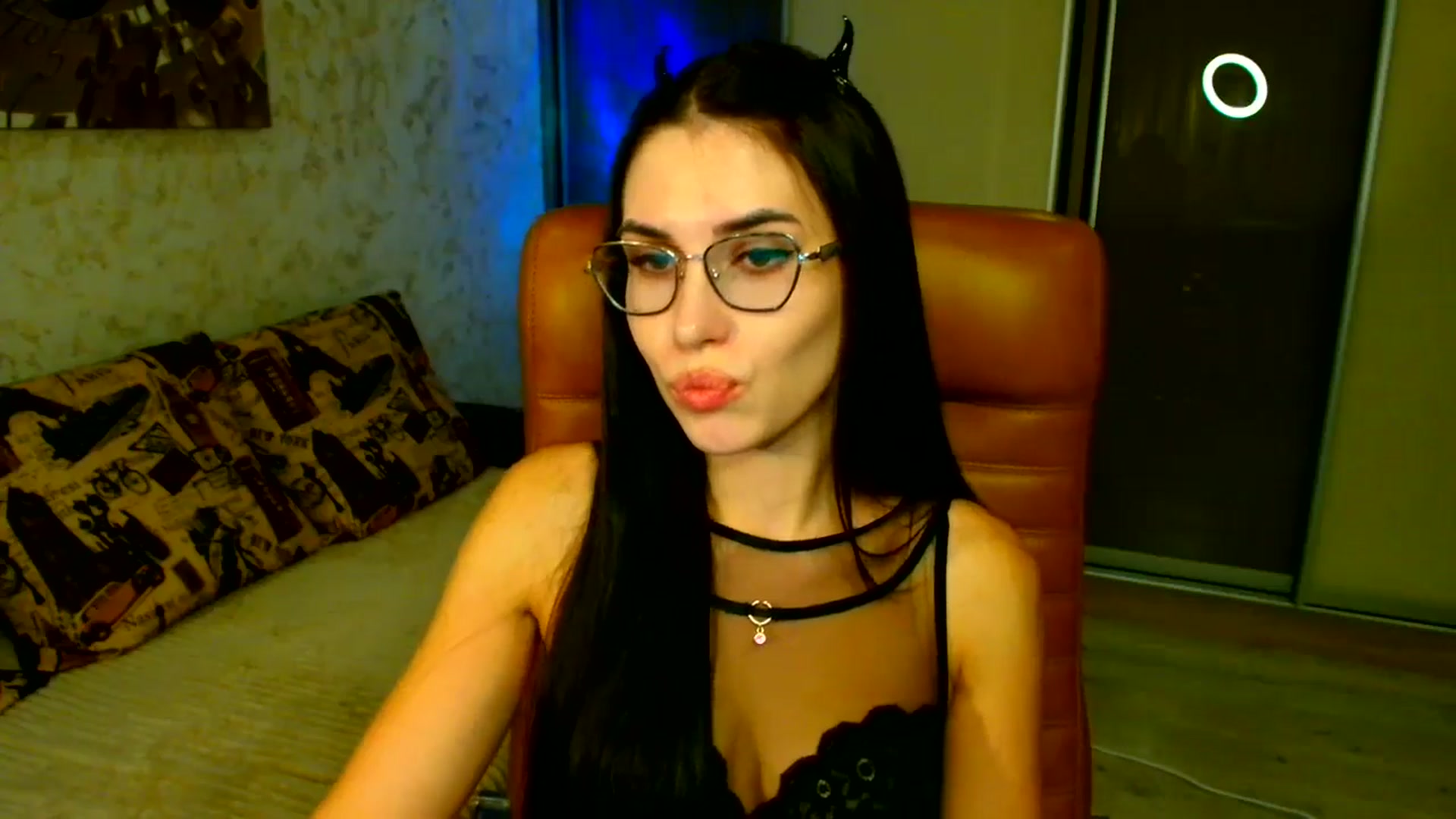 Gallery image thumbnail from CelesteNoir_'s myfreecams stream on, 09/29/2025, 24:00 image 4 of 20