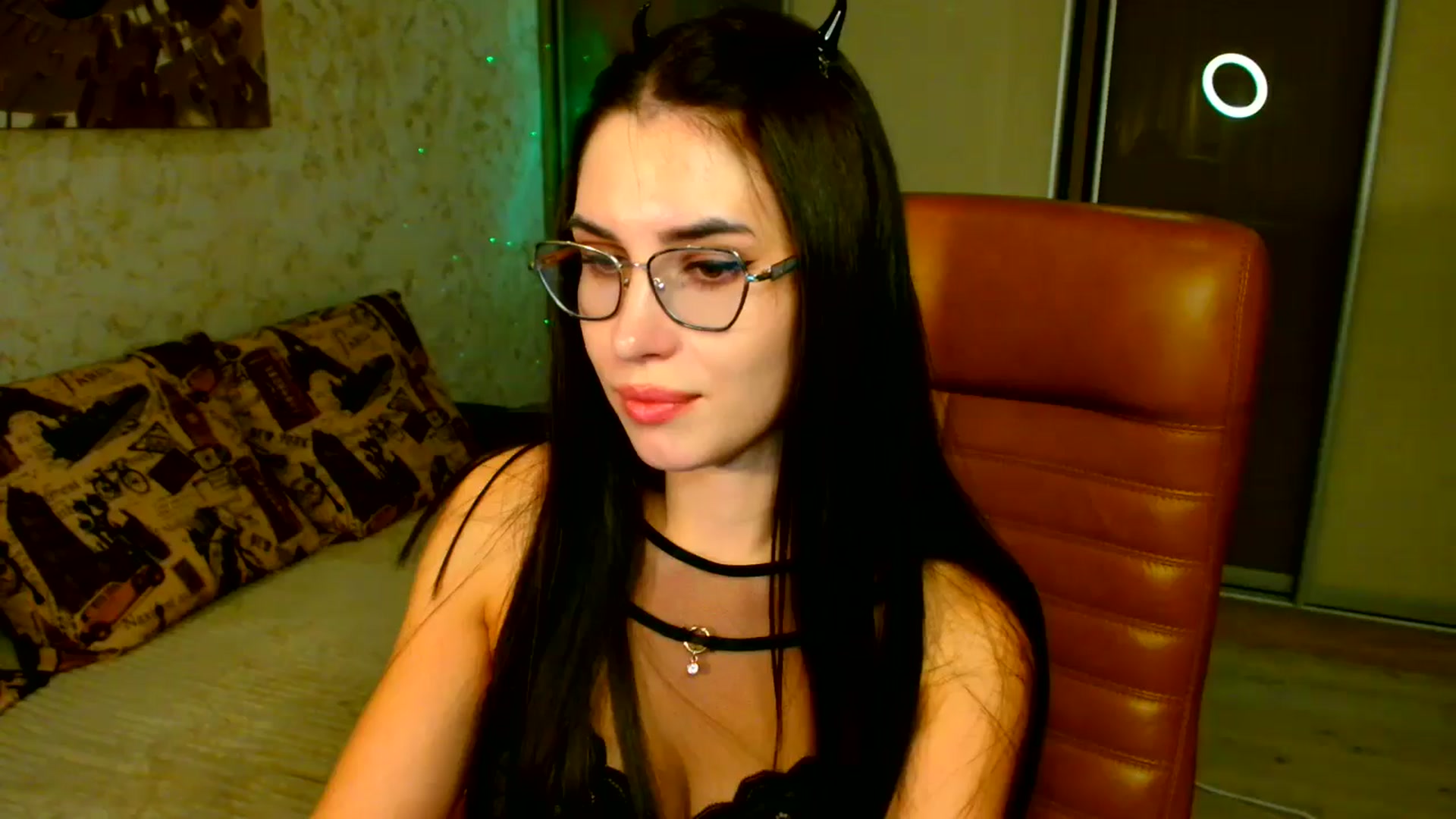 Gallery image thumbnail from CelesteNoir_'s myfreecams stream on, 09/29/2025, 24:00 image 9 of 20