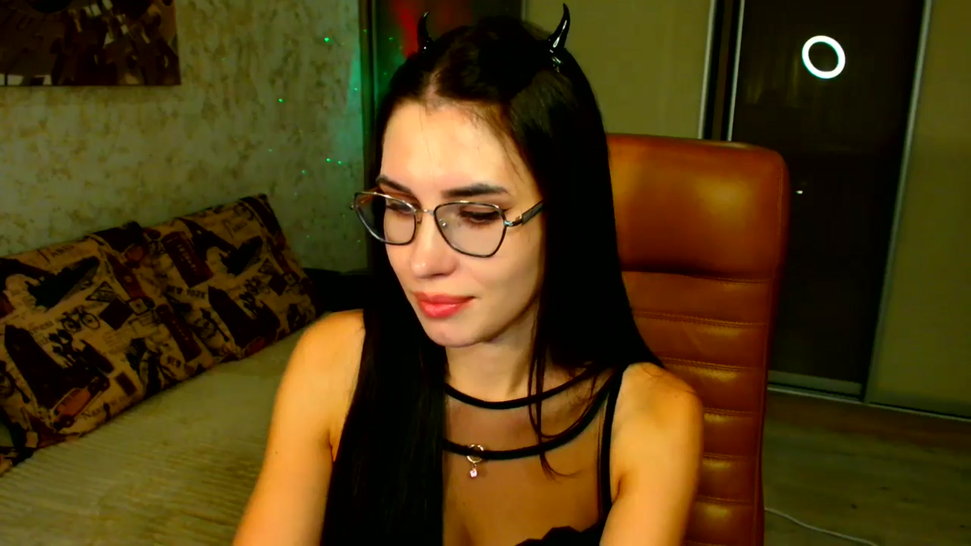 Gallery image thumbnail from CelesteNoir_'s myfreecams stream on, 09/29/2025, 24:00 image 5 of 20