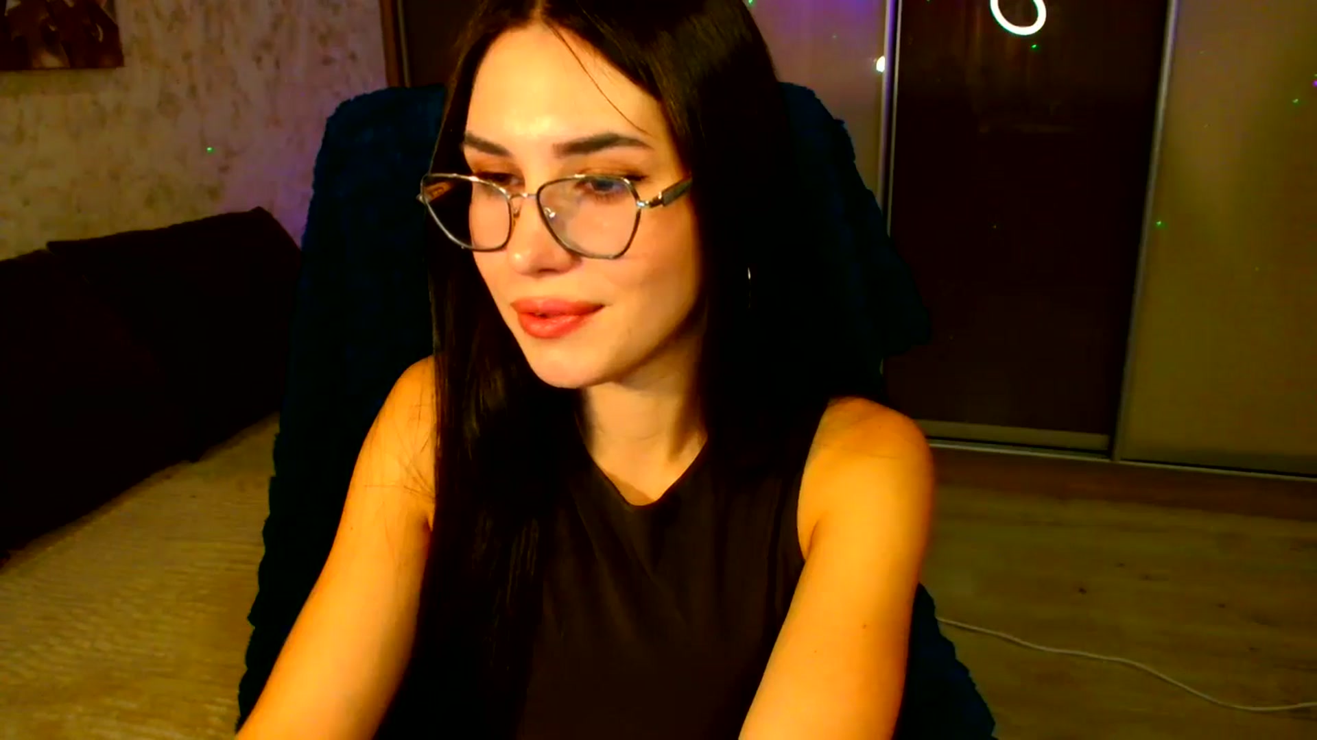 Gallery image thumbnail from CelesteNoir_'s myfreecams stream on, 10/02/2025, 18:53 image 15 of 20