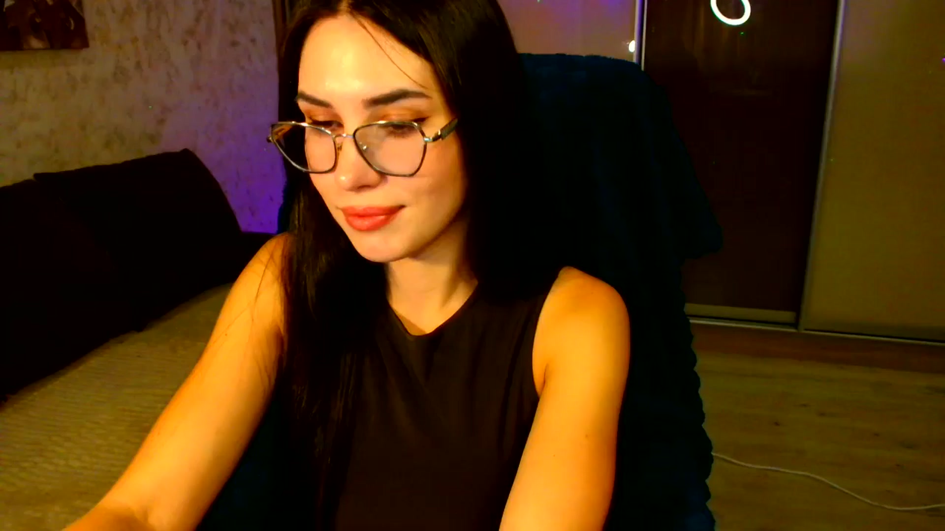 Gallery image thumbnail from CelesteNoir_'s myfreecams stream on, 10/02/2025, 18:53 image 8 of 20