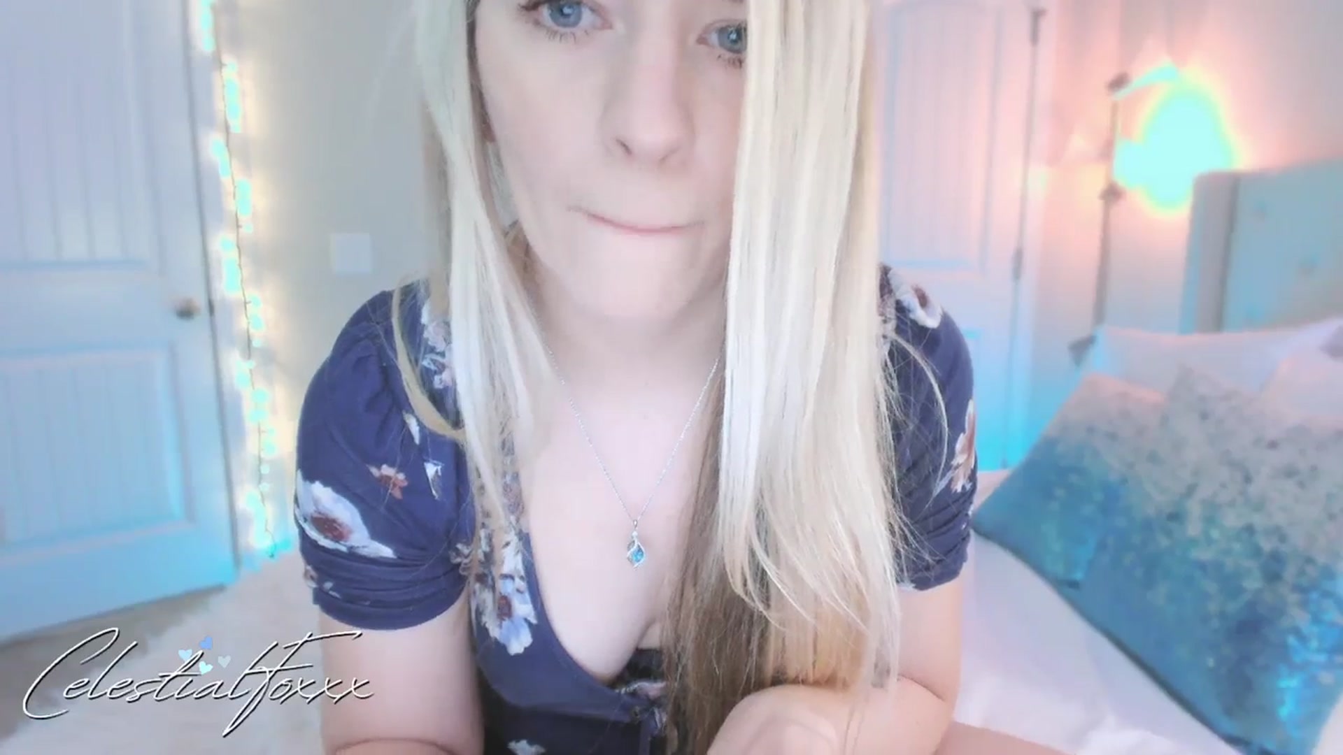 Gallery image thumbnail from CelestialFox's myfreecams stream on, 10/02/2023, 17:23 image 14 of 20
