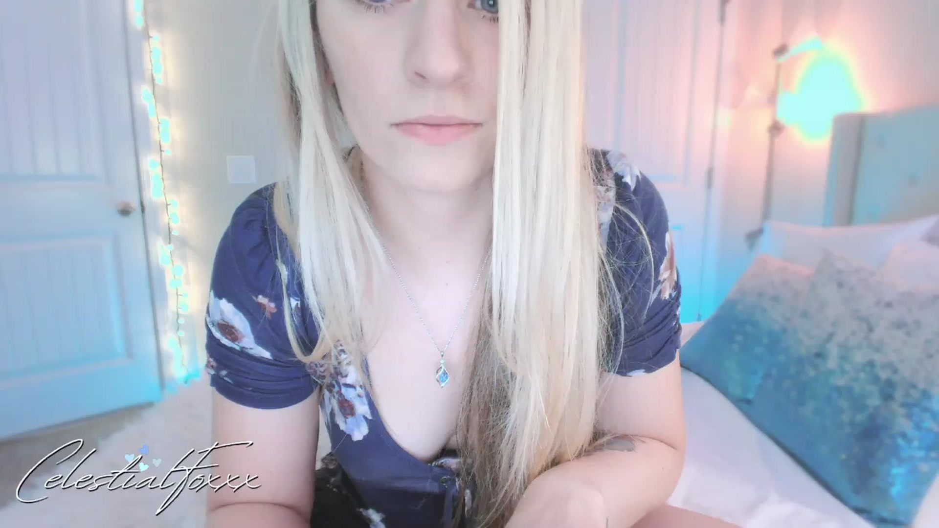 Gallery image thumbnail from CelestialFox's myfreecams stream on, 10/02/2023, 17:23 image 15 of 20
