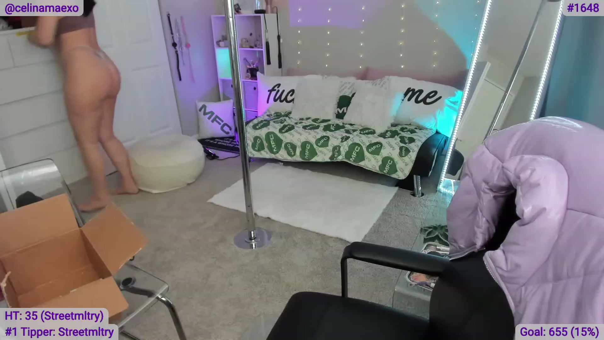 Gallery image thumbnail from Celinamaexo's myfreecams stream on, 11/17/2022, 14:39 image 15 of 20