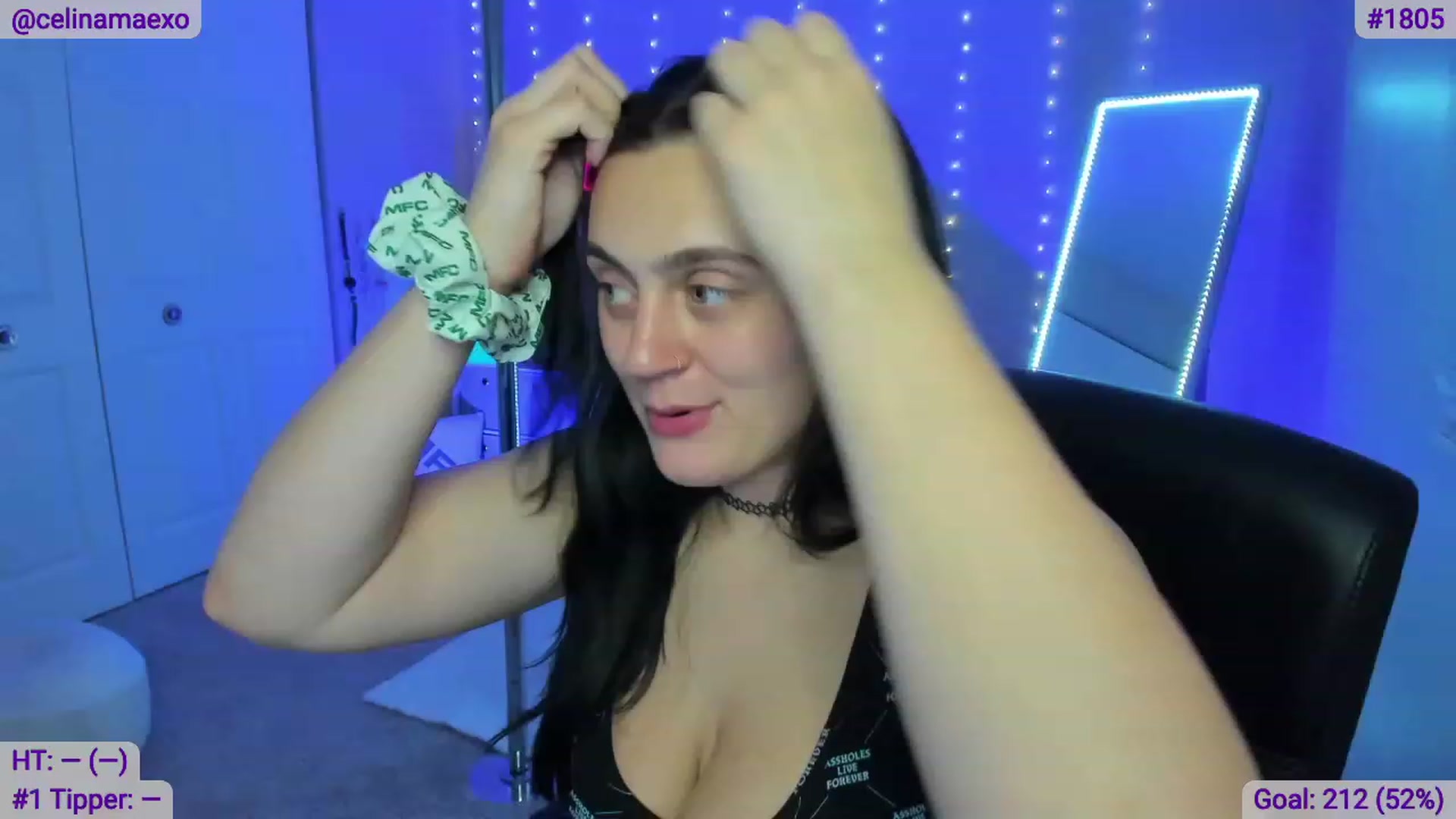 Gallery image thumbnail from Celinamaexo's myfreecams stream on, 11/23/2022, 02:17 image 13 of 20