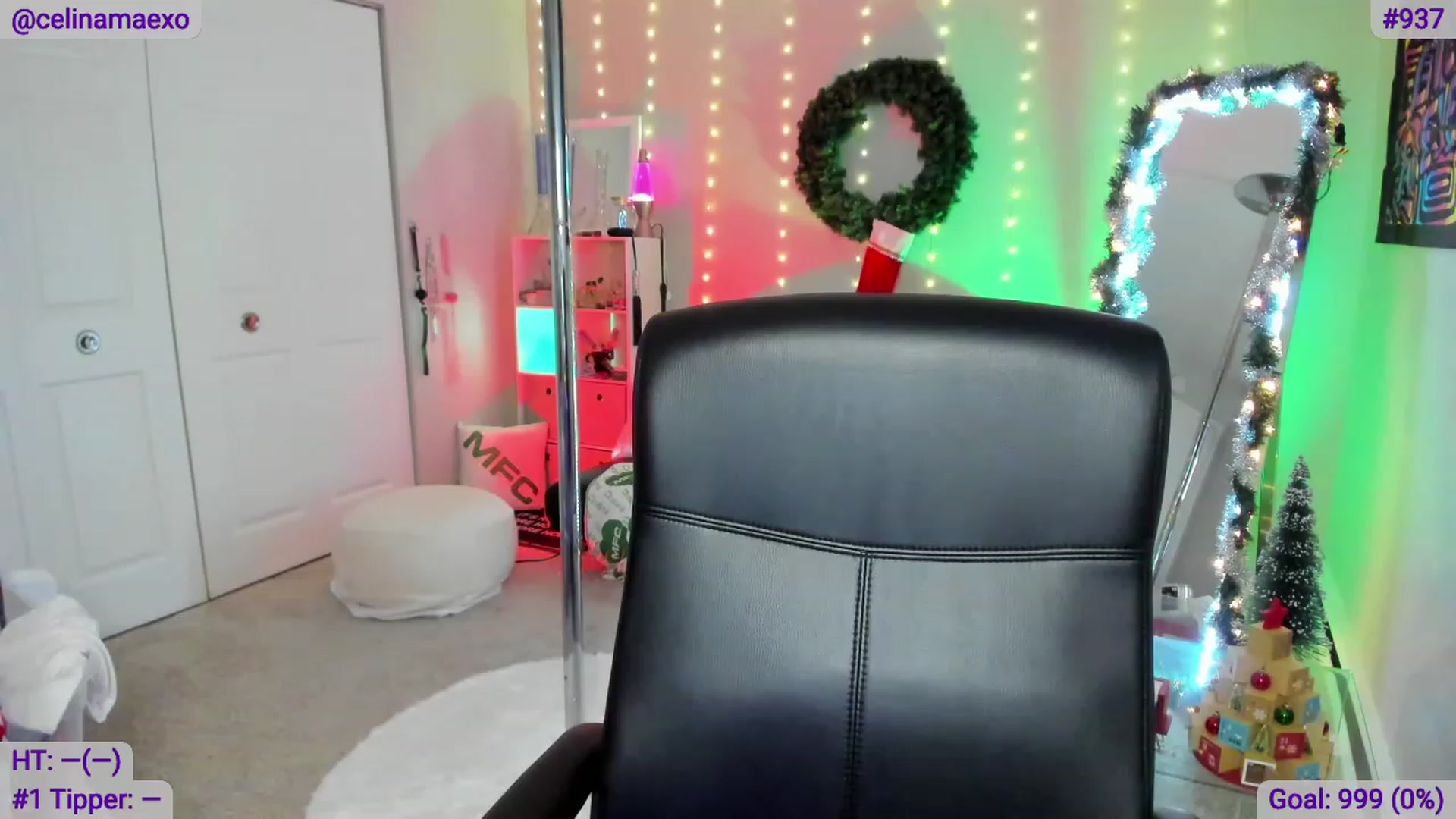 Gallery image thumbnail from Celinamaexo's myfreecams stream on, 12/07/2022, 12:47 image 13 of 20