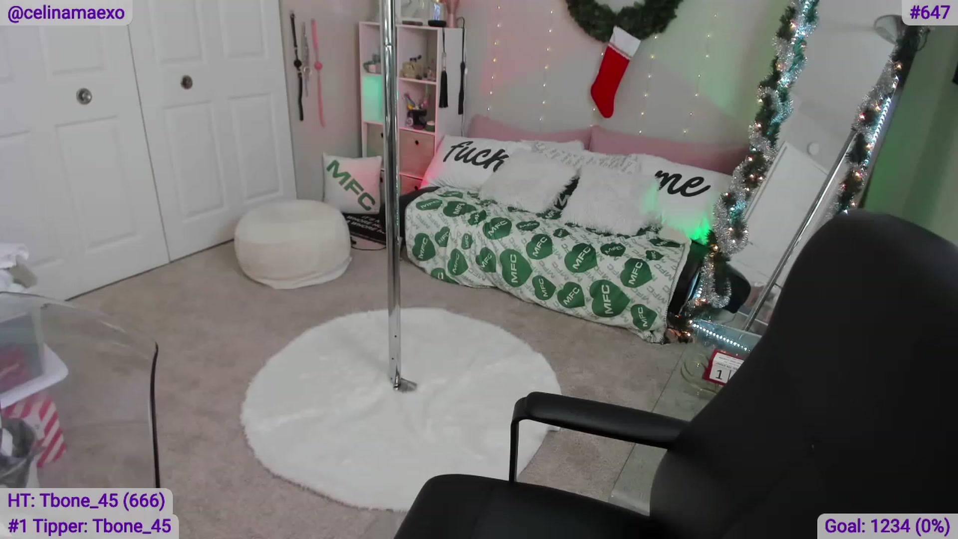 Gallery image thumbnail from Celinamaexo's myfreecams stream on, 12/10/2022, 18:15 image 11 of 20