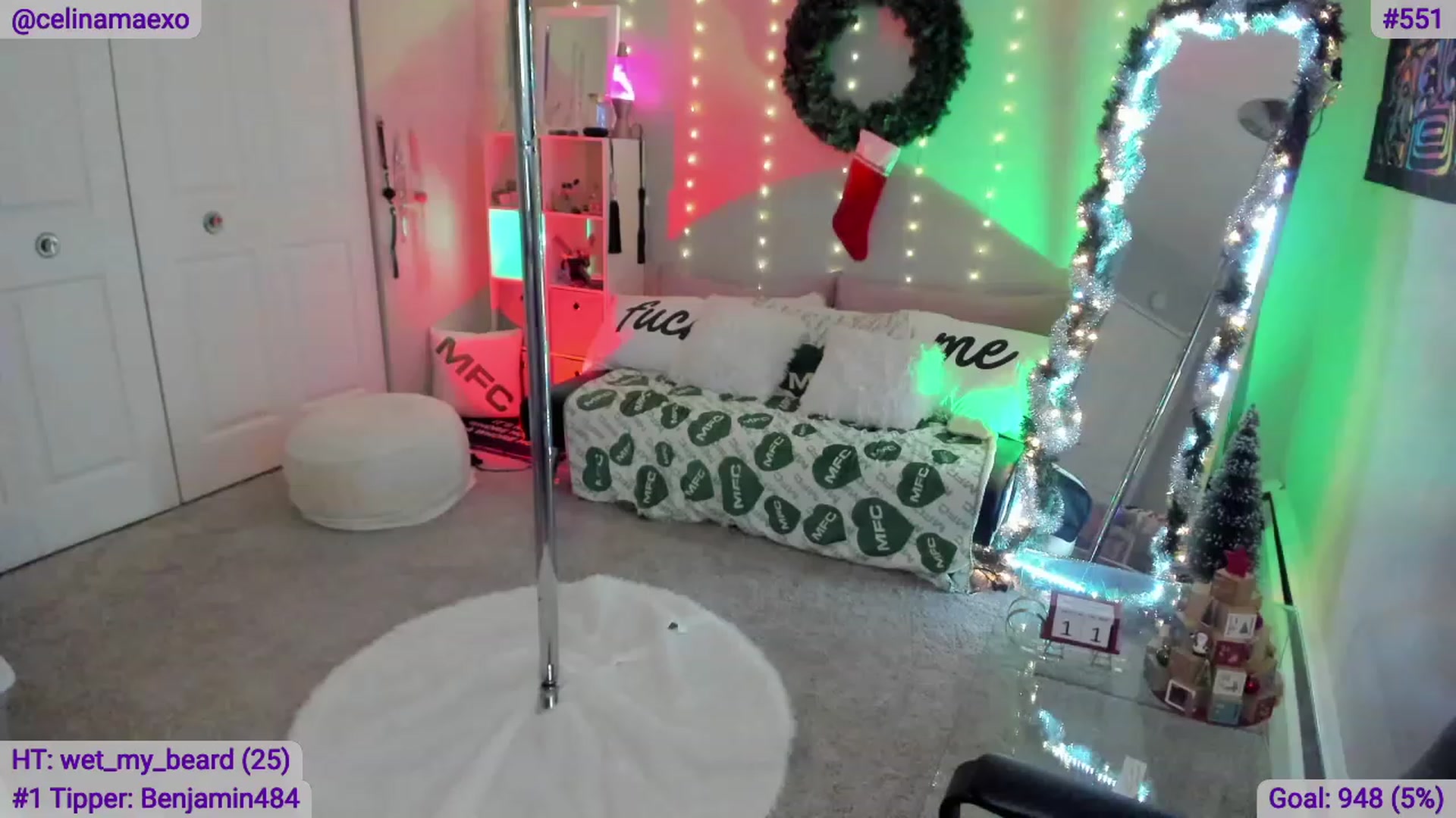 Gallery image thumbnail from Celinamaexo's myfreecams stream on, 12/11/2022, 17:19 image 8 of 20