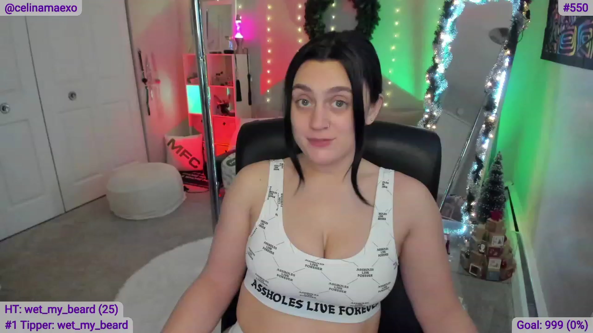 Gallery image thumbnail from Celinamaexo's myfreecams stream on, 12/11/2022, 17:19 image 4 of 20