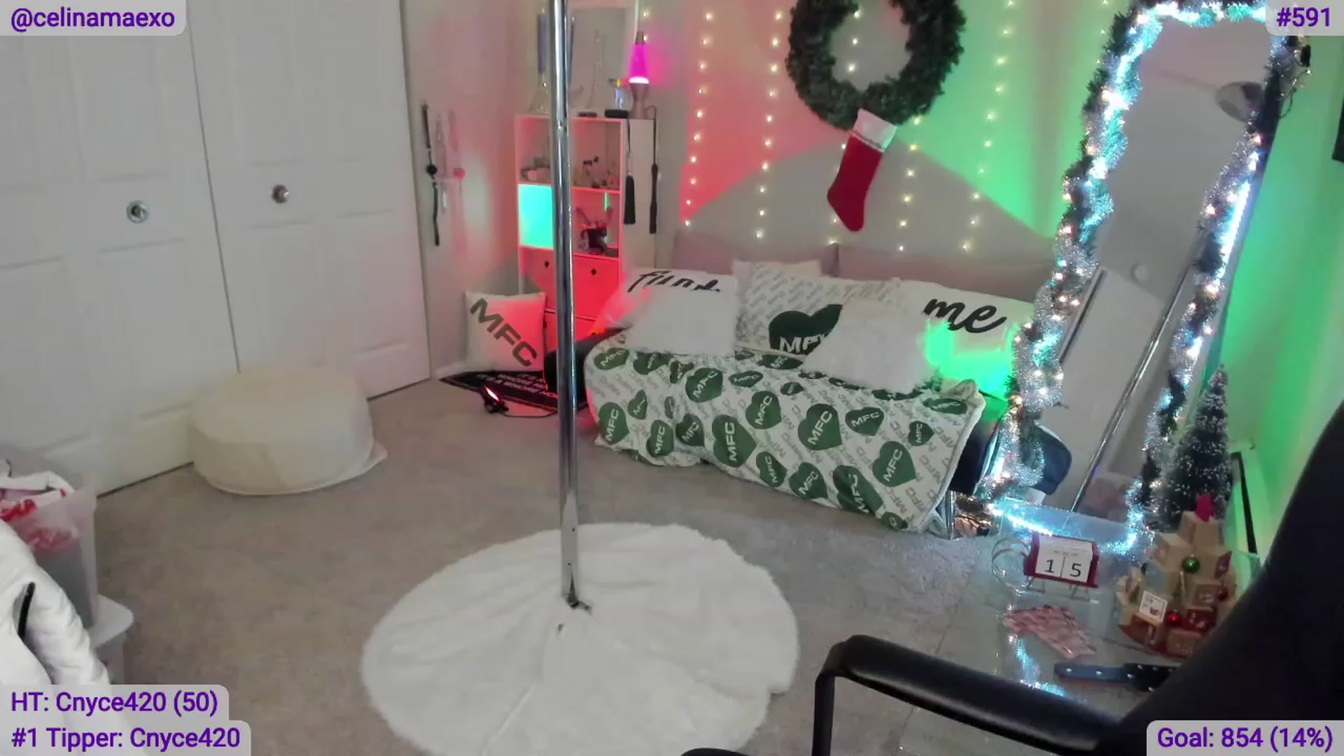 Gallery image thumbnail from Celinamaexo's myfreecams stream on, 12/15/2022, 14:46 image 14 of 20