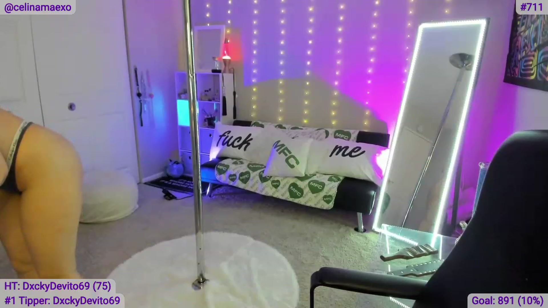 Gallery image thumbnail from Celinamaexo's myfreecams stream on, 12/31/2022, 16:30 image 7 of 20