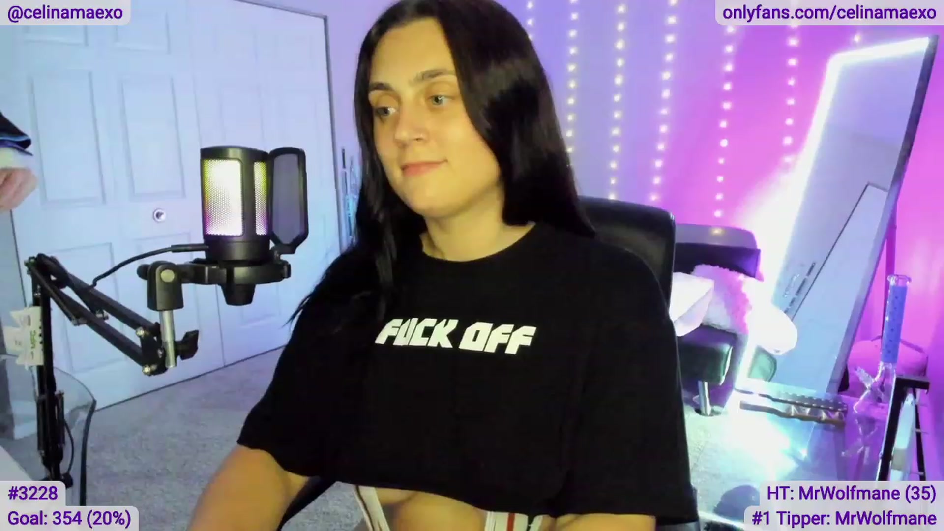 Gallery image thumbnail from Celinamaexo's myfreecams stream on, 07/05/2023, 01:08 image 16 of 20