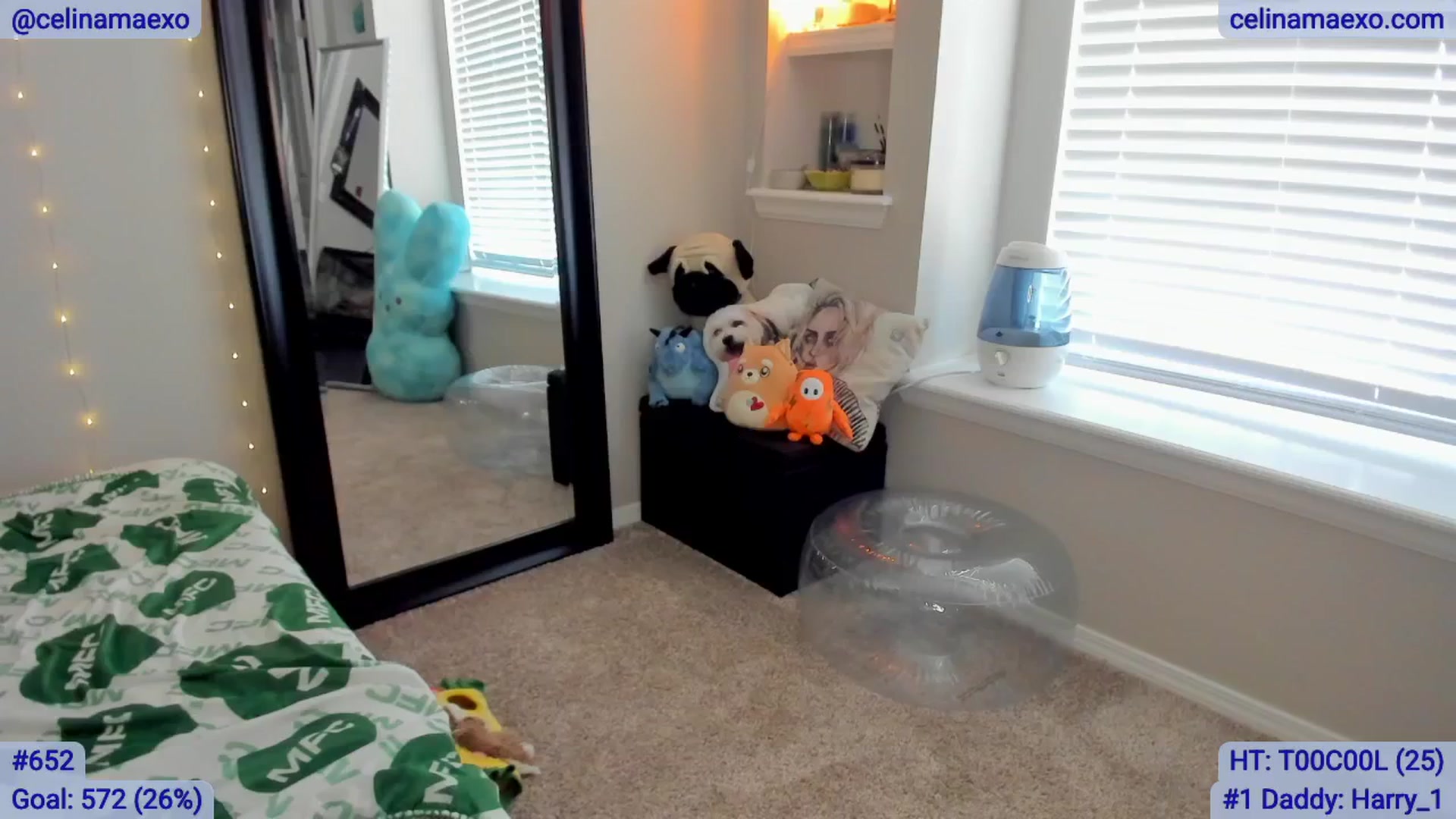 Gallery image thumbnail from Celinamaexo's myfreecams stream on, 03/13/2025, 16:48 image 7 of 20