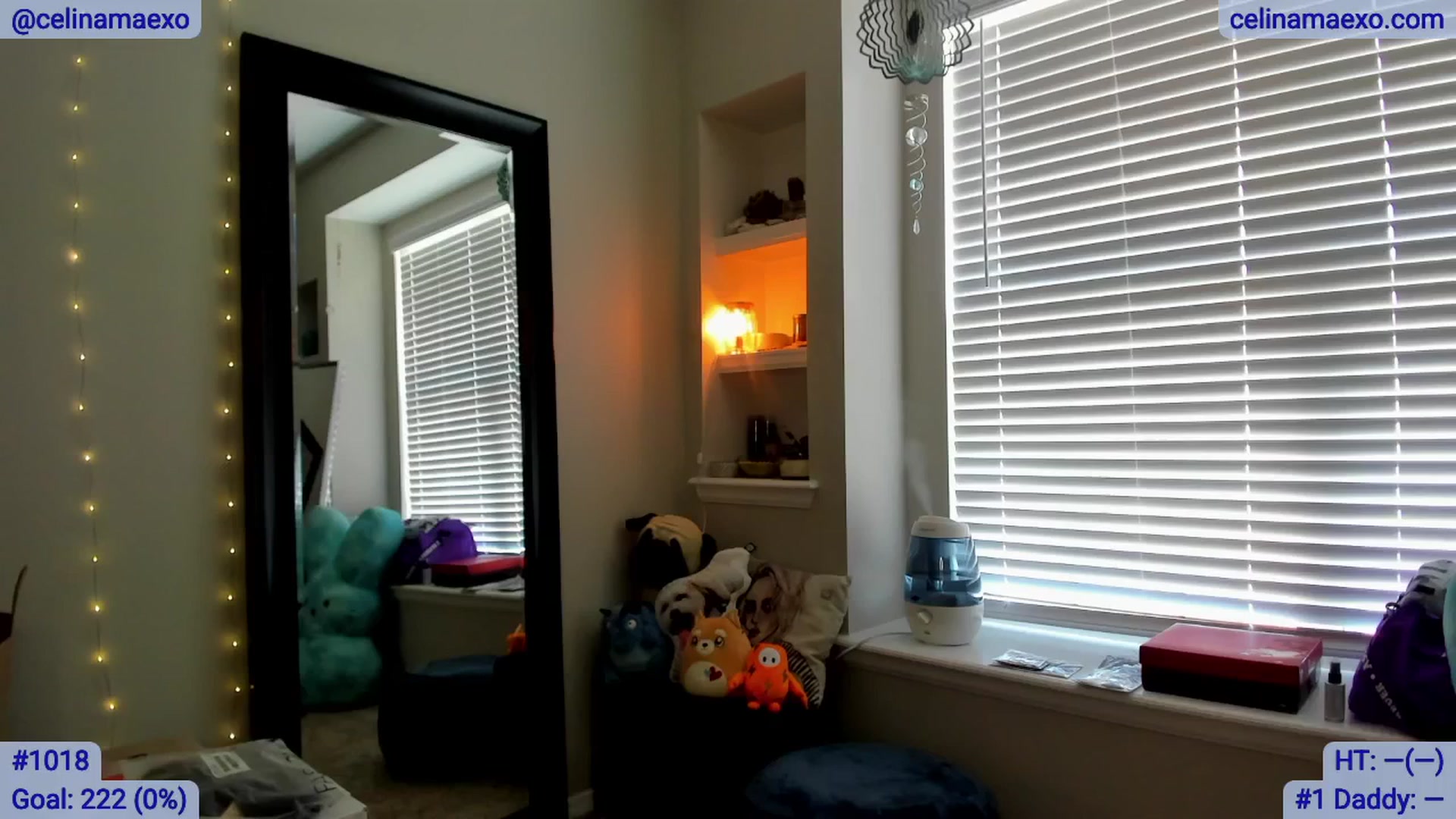 Gallery image thumbnail from Celinamaexo's myfreecams stream on, 03/25/2025, 16:27 image 4 of 20