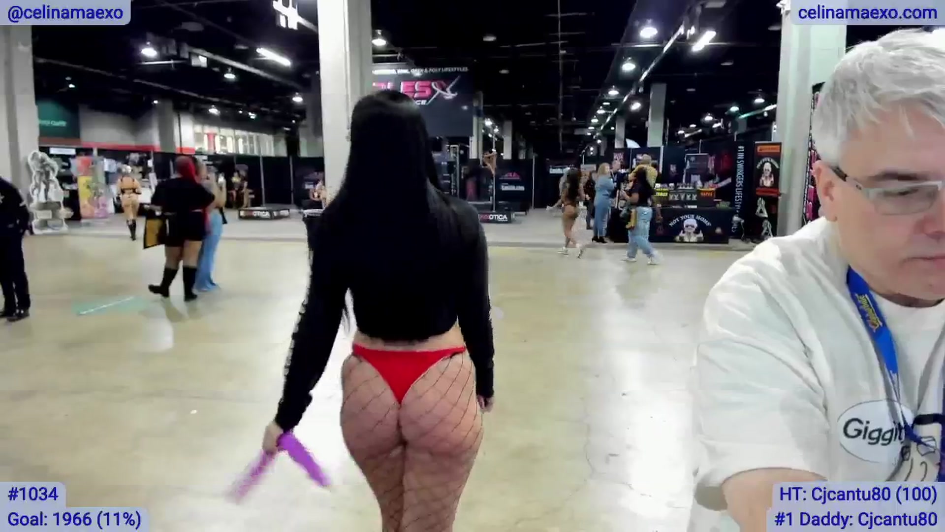 Gallery image thumbnail from Celinamaexo's myfreecams stream on, 04/13/2025, 01:52 image 9 of 20