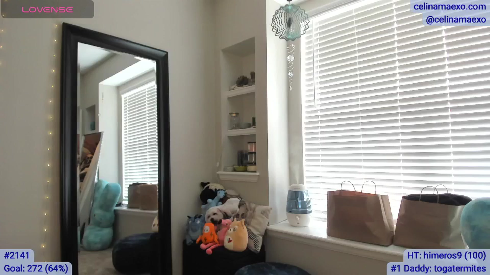 Gallery image thumbnail from Celinamaexo's myfreecams stream on, 05/19/2025, 17:02 image 15 of 20
