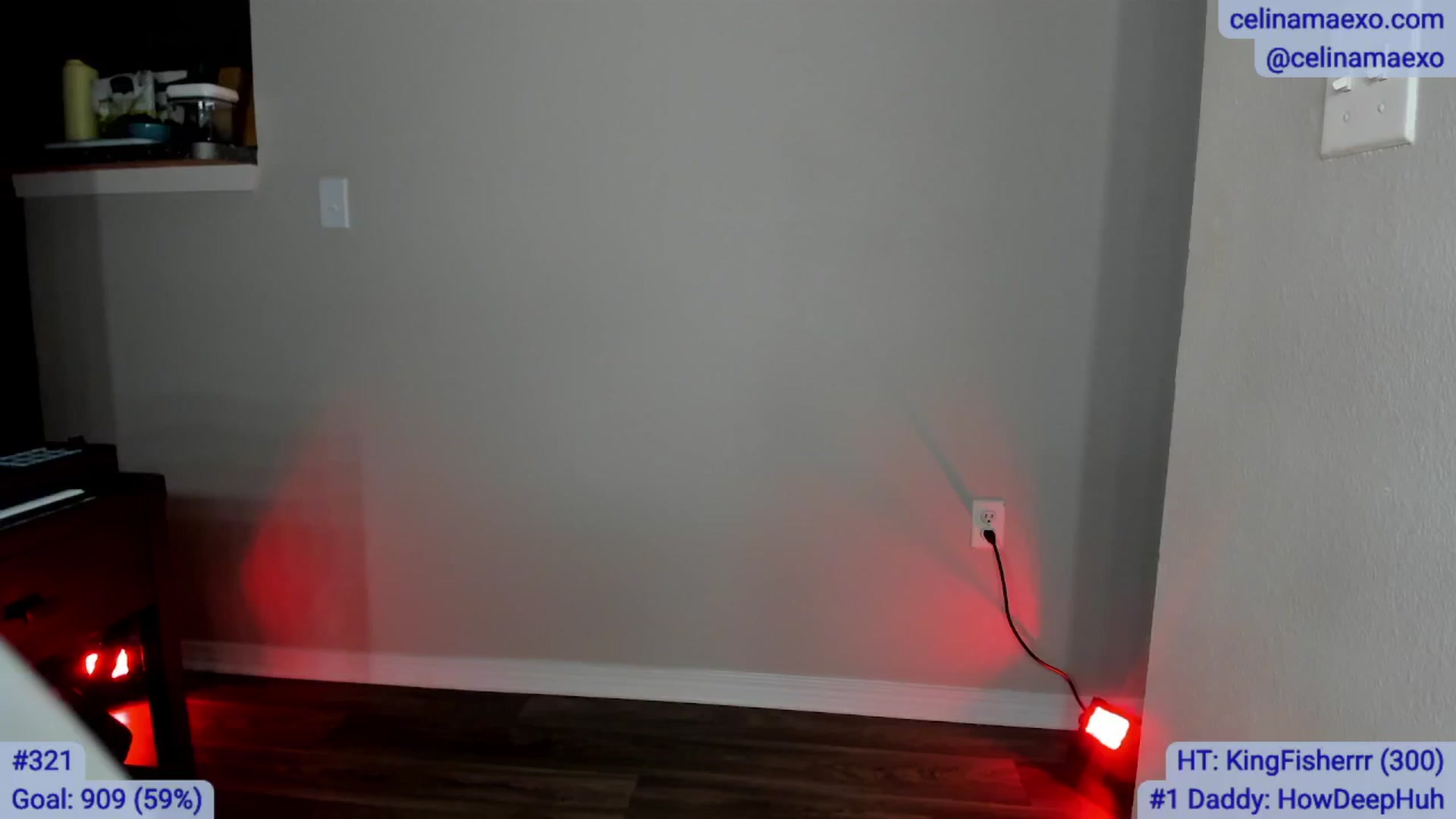 Gallery image thumbnail from Celinamaexo's myfreecams stream on, 10/04/2025, 02:43 image 19 of 20