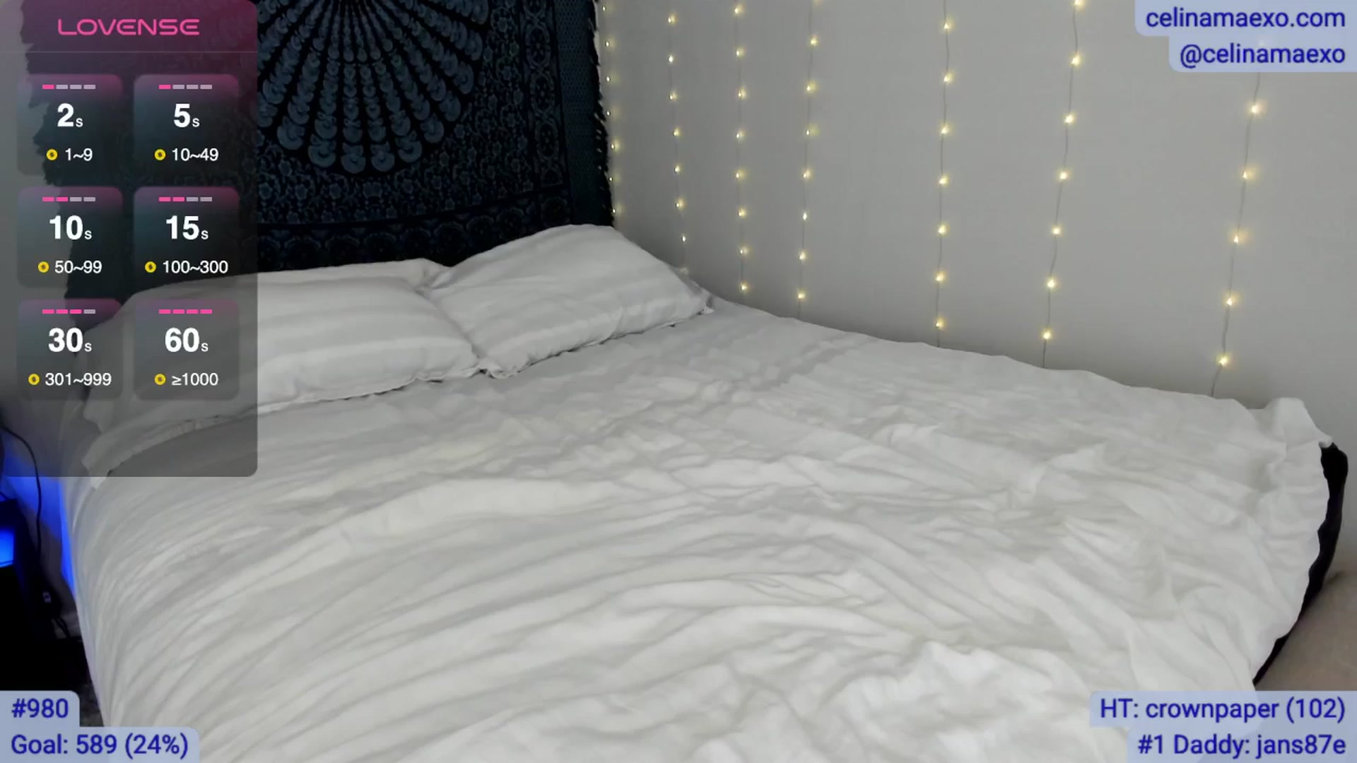 Gallery image thumbnail from Celinamaexo's myfreecams stream on, 11/25/2025, 20:07 image 12 of 20