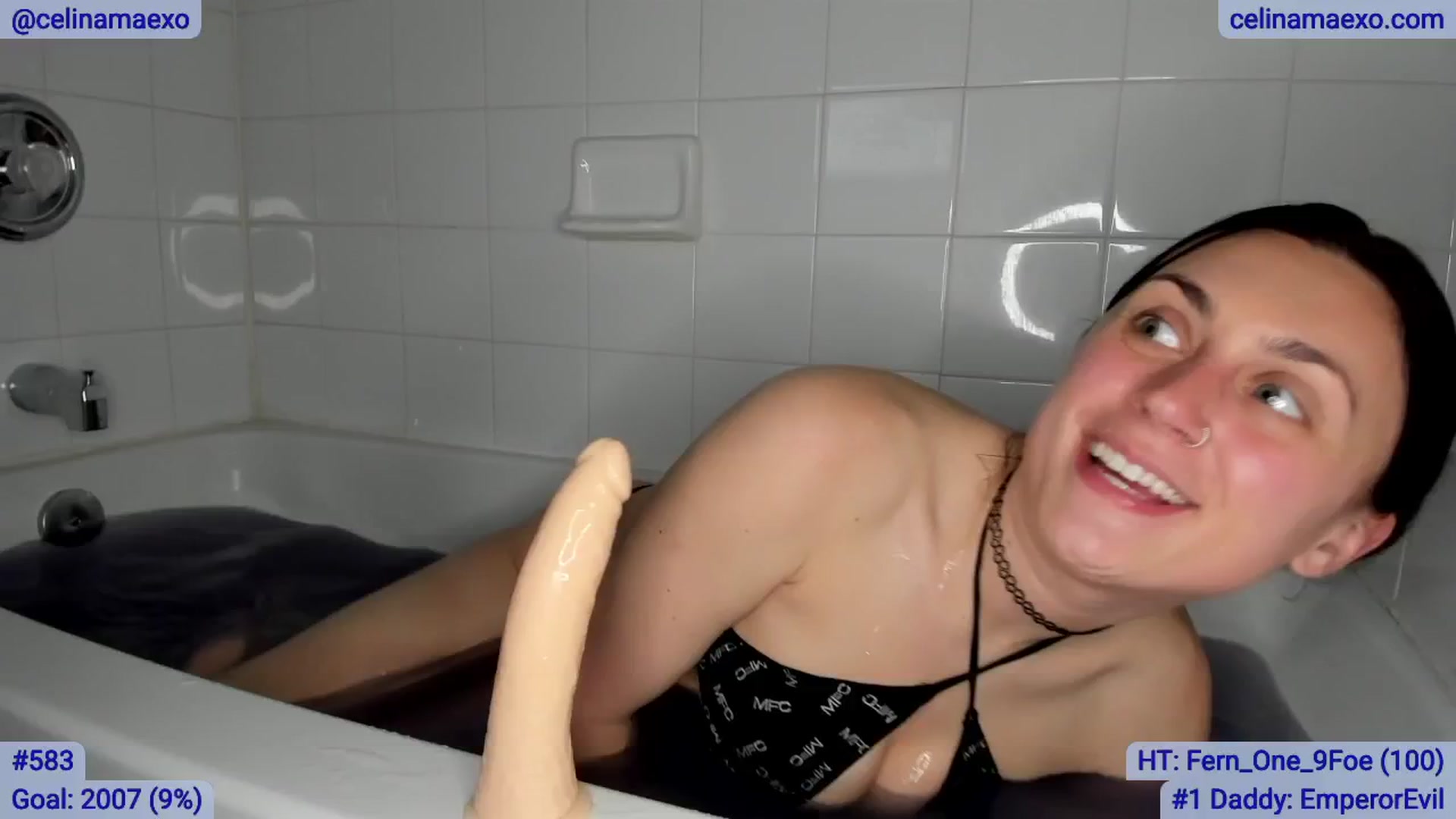 Gallery image thumbnail from Celinamaexo's myfreecams stream on, 03/01/2026, 01:28 image 18 of 20