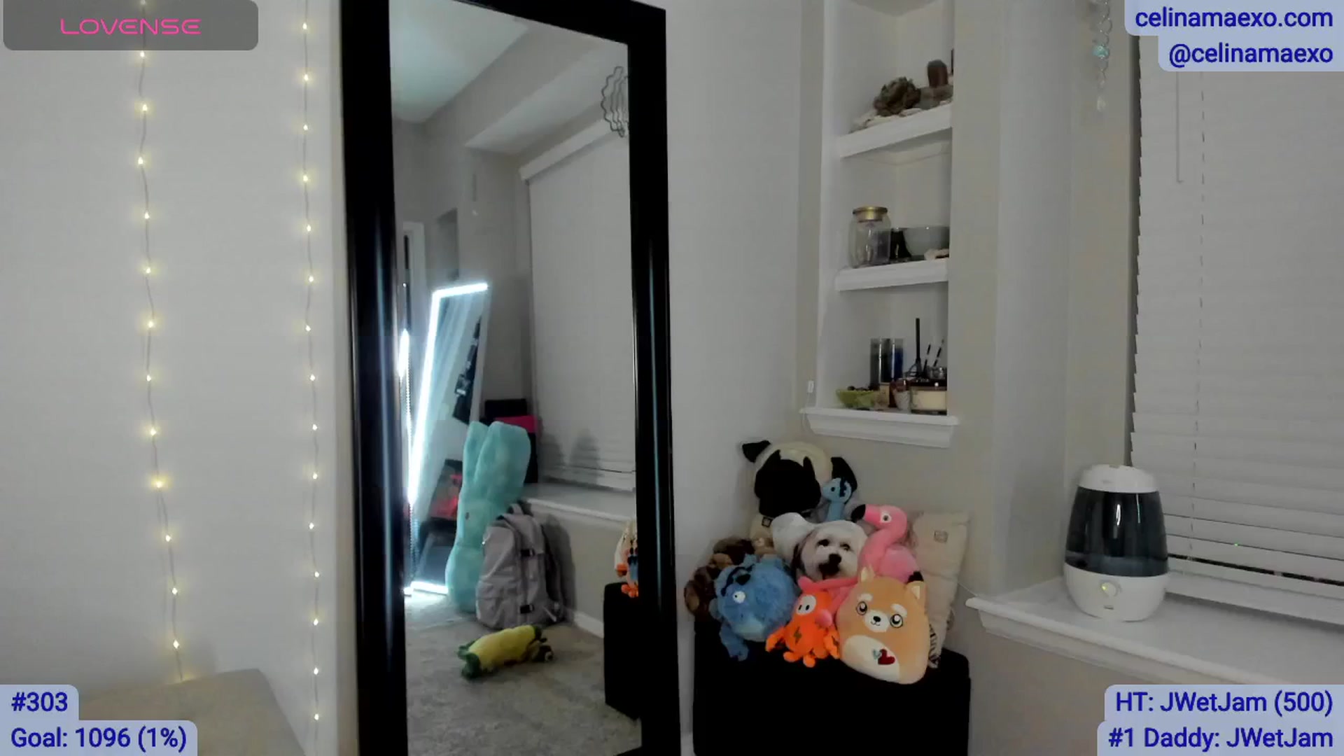 Gallery image thumbnail from Celinamaexo's myfreecams stream on, 03/10/2026, 06:21 image 1 of 20