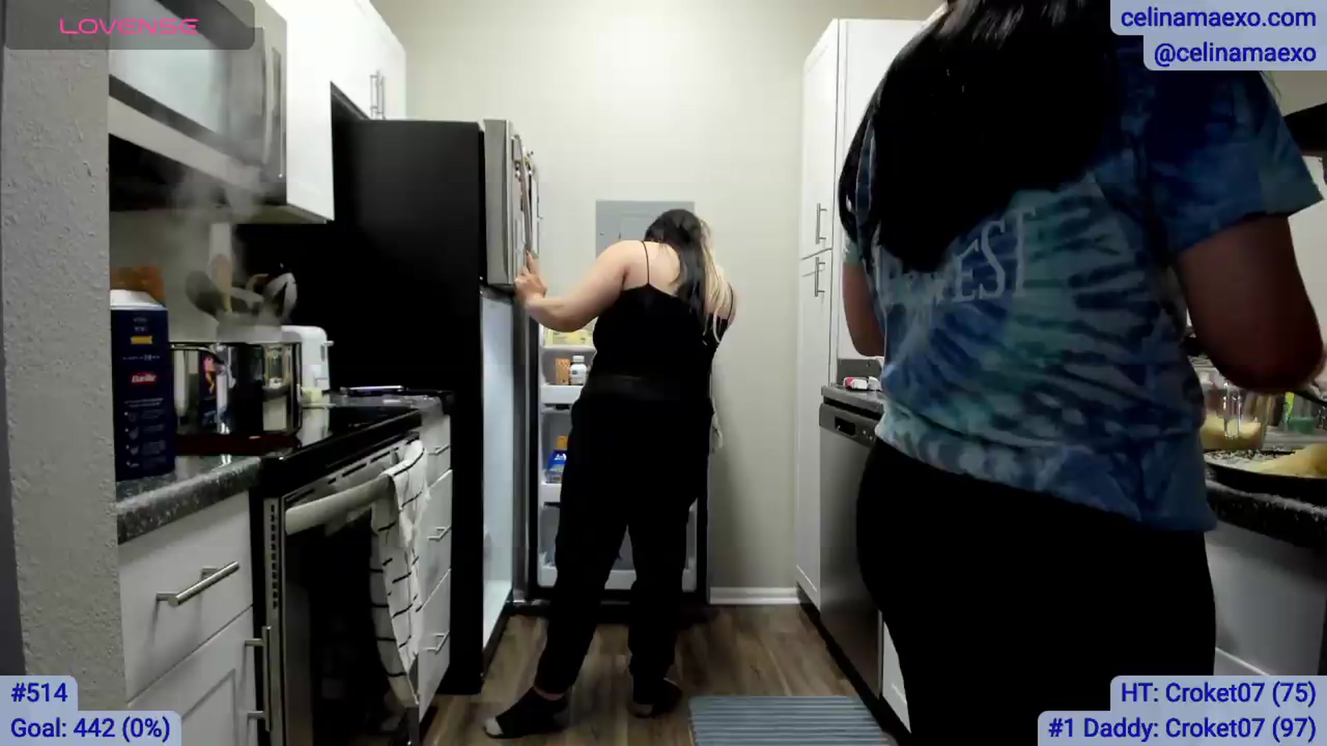 Gallery image thumbnail from Celinamaexo's myfreecams stream on, 05/10/2026, 01:56 image 1 of 20