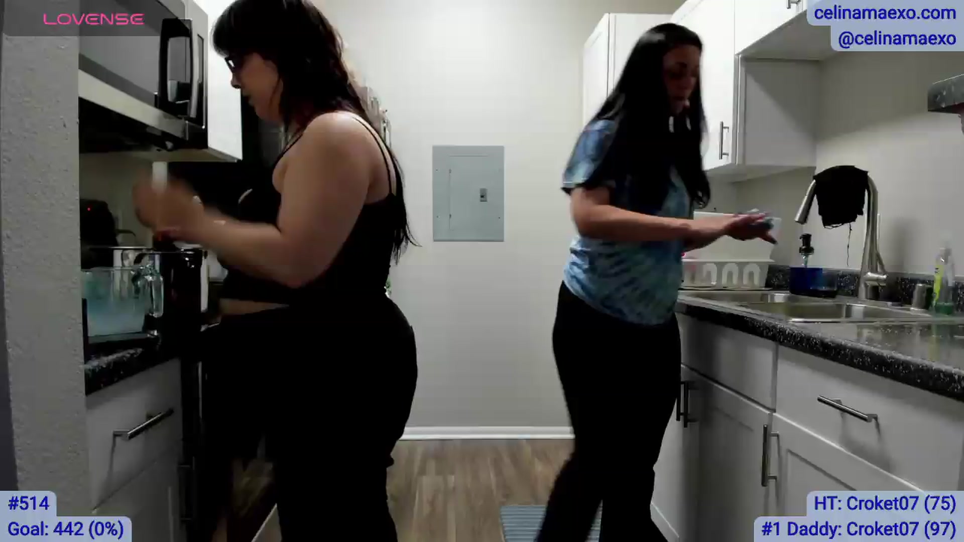 Gallery image thumbnail from Celinamaexo's myfreecams stream on, 05/10/2026, 01:56 image 7 of 20