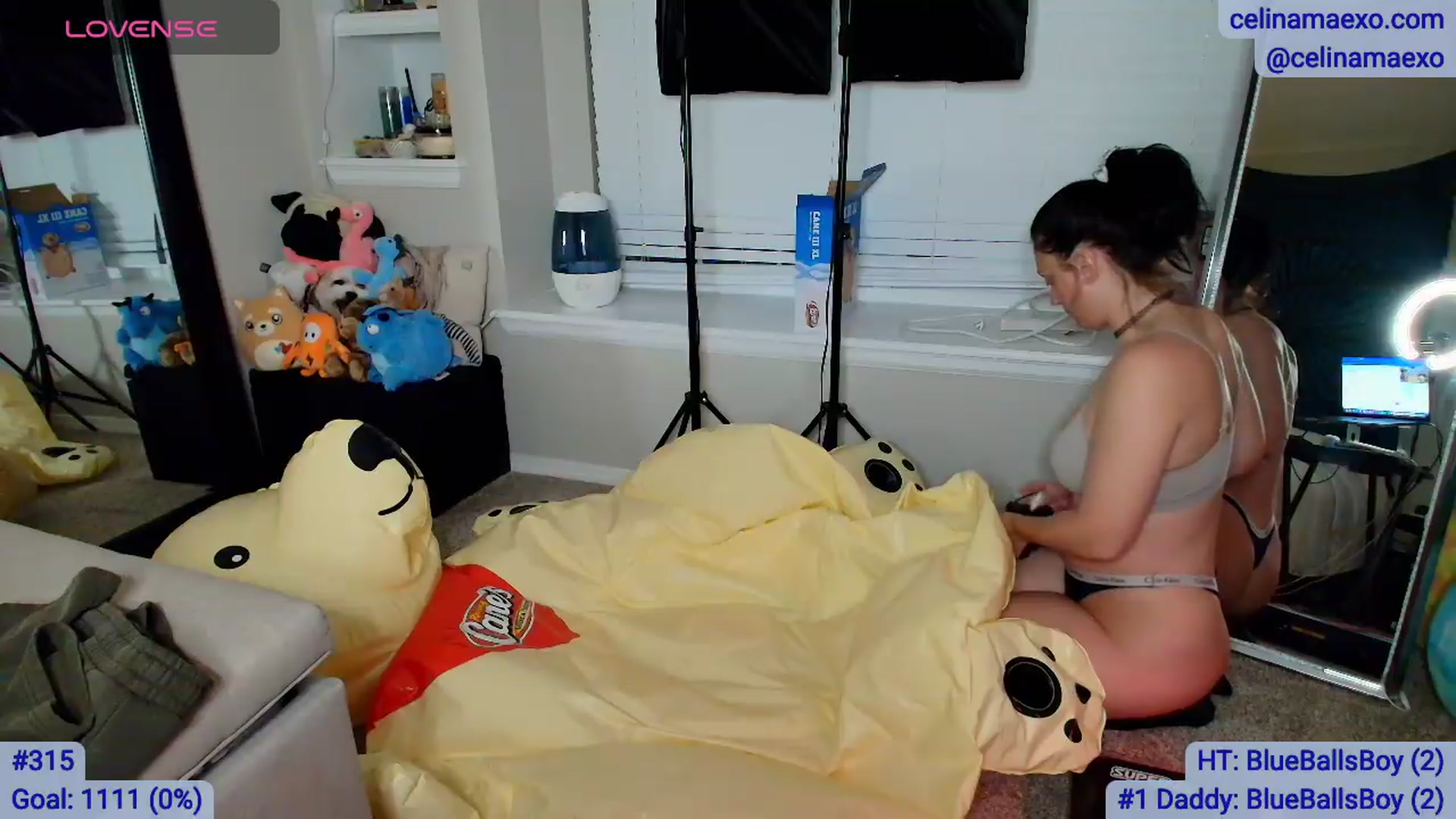 Gallery image thumbnail from Celinamaexo's myfreecams stream on, 06/08/2026, 05:21 image 3 of 20