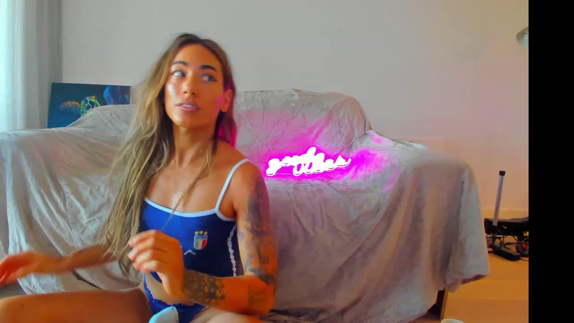 Gallery image thumbnail from Celinasquirts's myfreecams stream on, 05/24/2023, 01:03 image 6 of 20