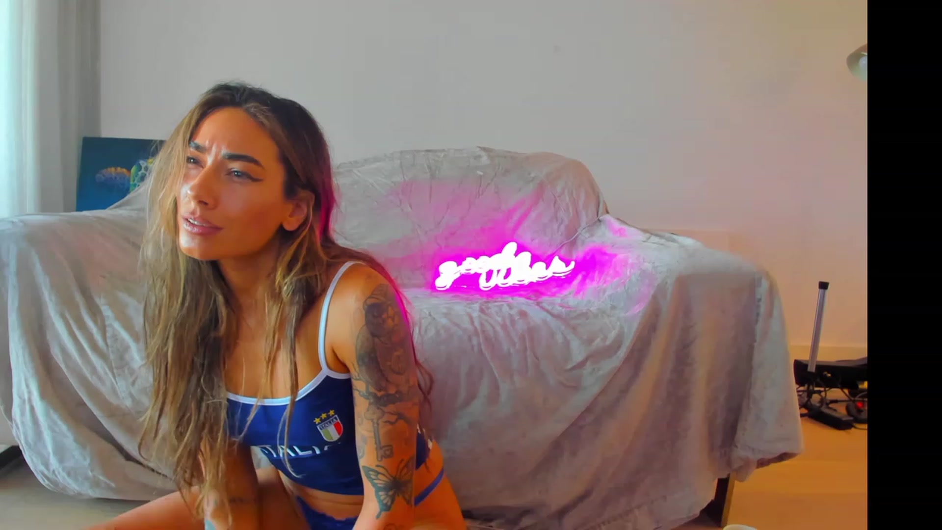 Gallery image thumbnail from Celinasquirts's myfreecams stream on, 05/24/2023, 01:03 image 5 of 20