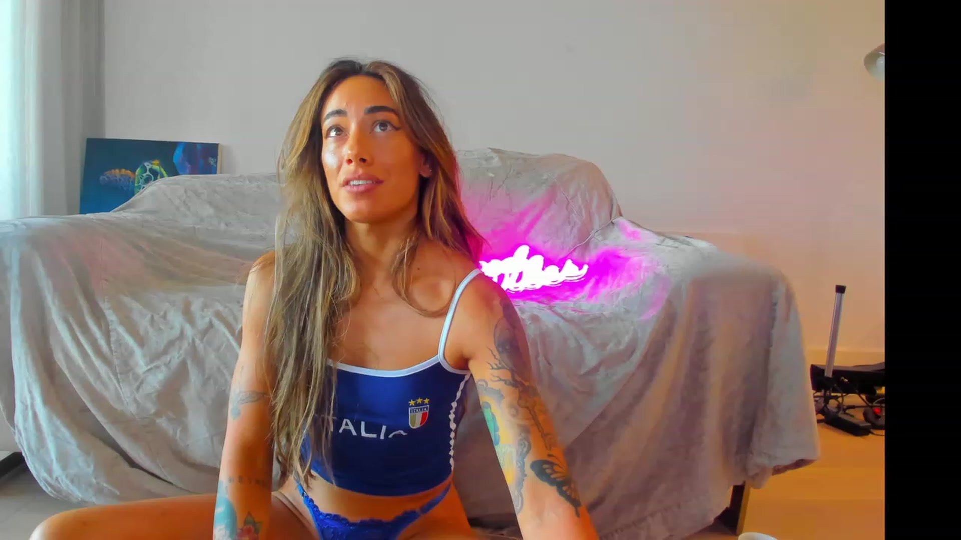 Gallery image thumbnail from Celinasquirts's myfreecams stream on, 05/24/2023, 01:03 image 1 of 20