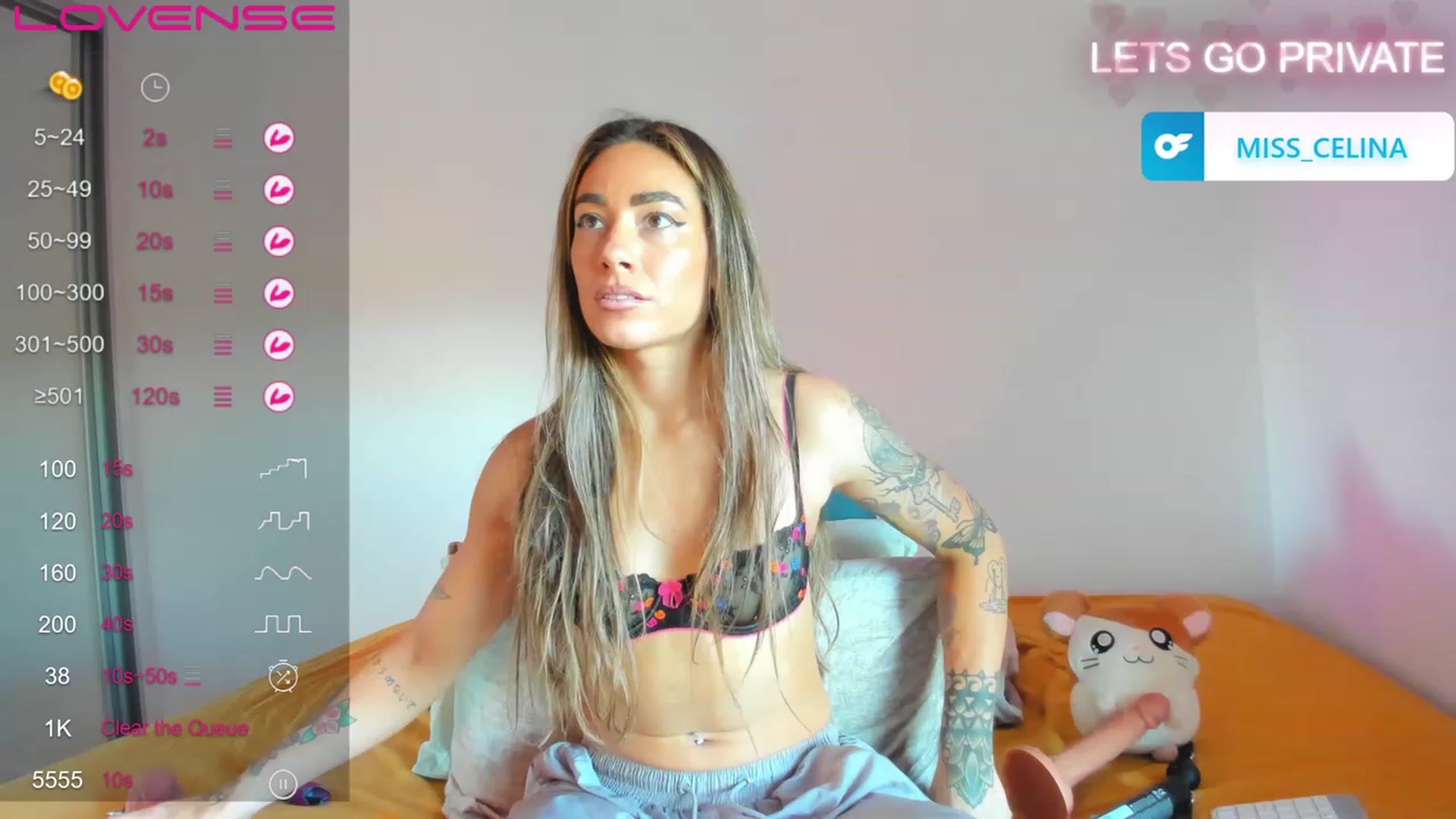 Gallery image thumbnail from Celinasquirts's myfreecams stream on, 06/26/2023, 02:07 image 3 of 20