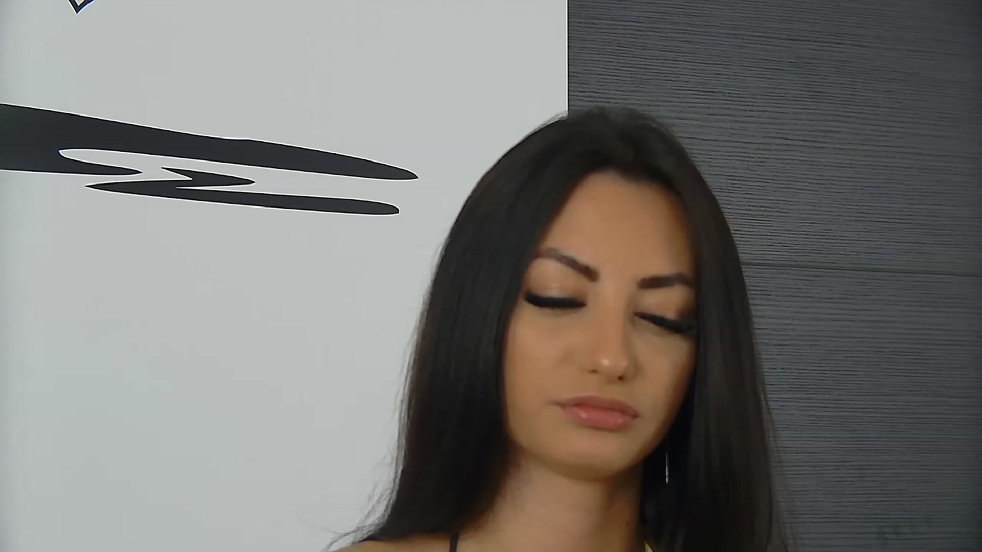 Gallery image thumbnail from CelineCarrera's myfreecams stream on, 05/08/2023, 09:46 image 17 of 20