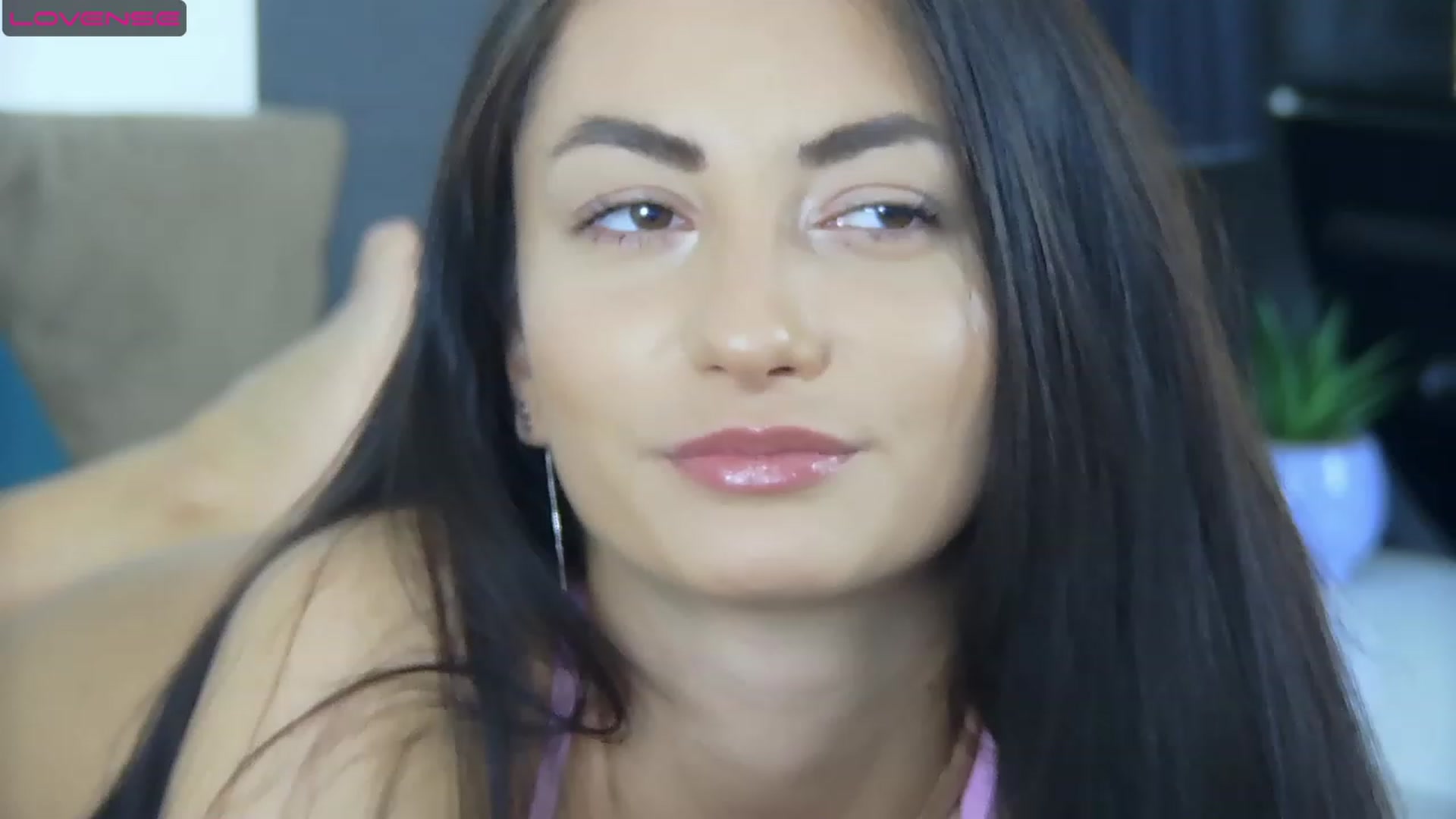 Gallery image thumbnail from CelineCarrera's myfreecams stream on, 06/01/2023, 12:35 image 5 of 20
