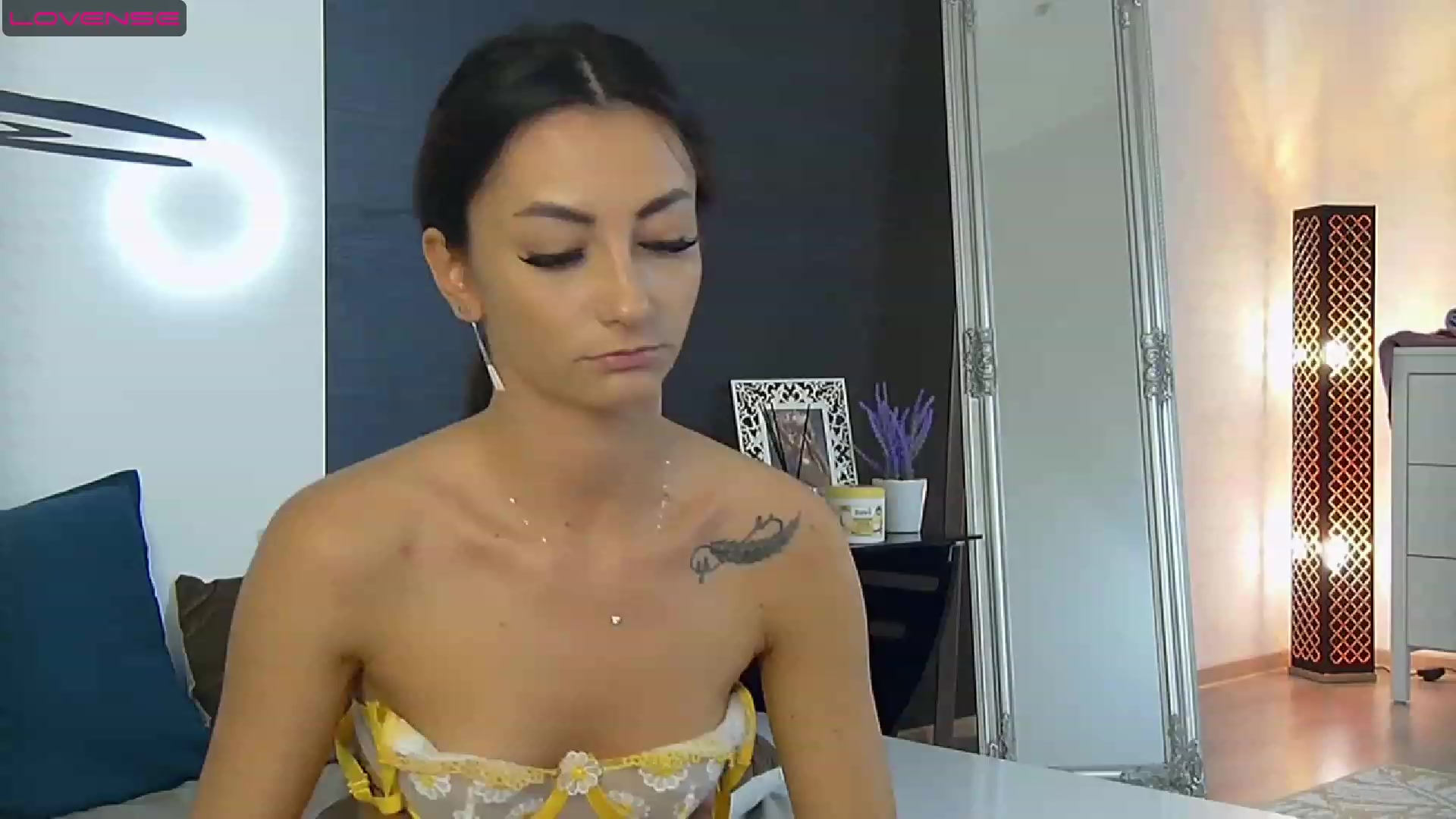 Gallery image thumbnail from CelineCarrera's myfreecams stream on, 07/05/2023, 09:01 image 1 of 20