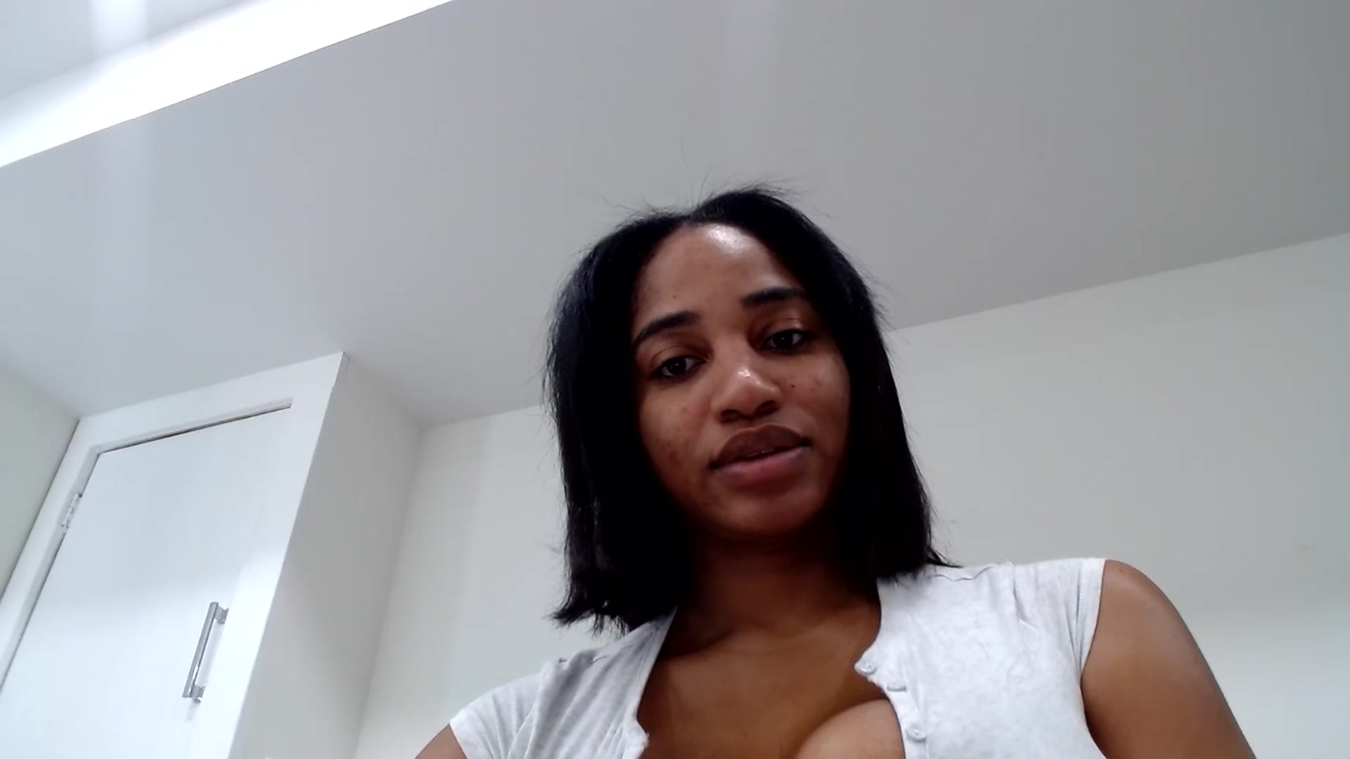 Gallery image thumbnail from Celinecostas's myfreecams stream on, 02/18/2025, 19:28 image 6 of 20
