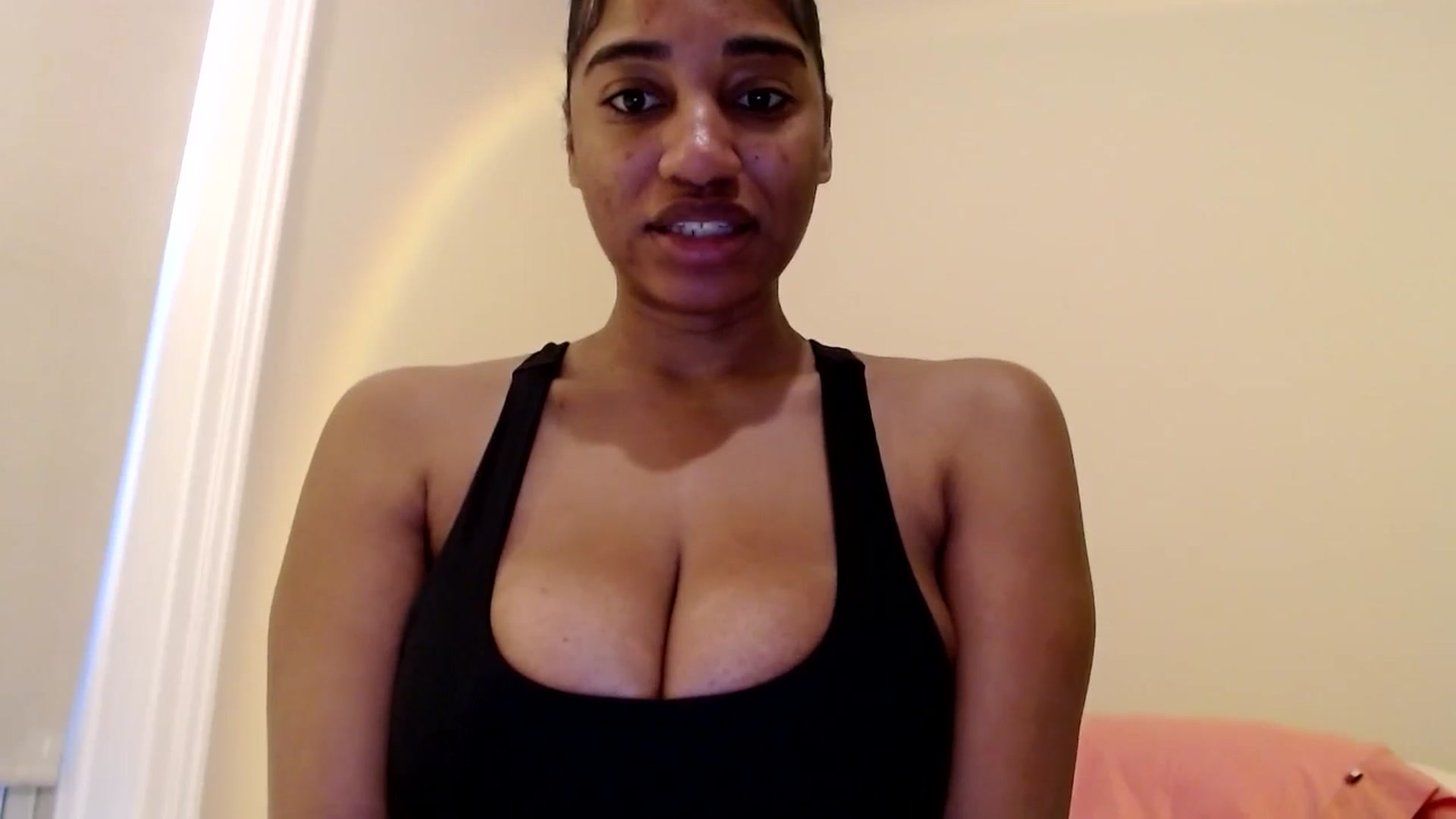 Gallery image thumbnail from Celinecostas's myfreecams stream on, 03/04/2025, 14:00 image 7 of 20