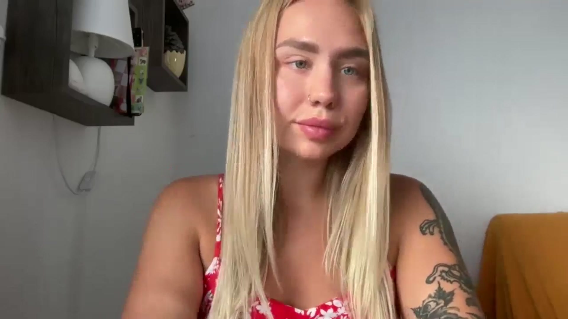 Gallery image thumbnail from Cervesa's myfreecams stream on, 06/25/2024, 16:25 image 20 of 20