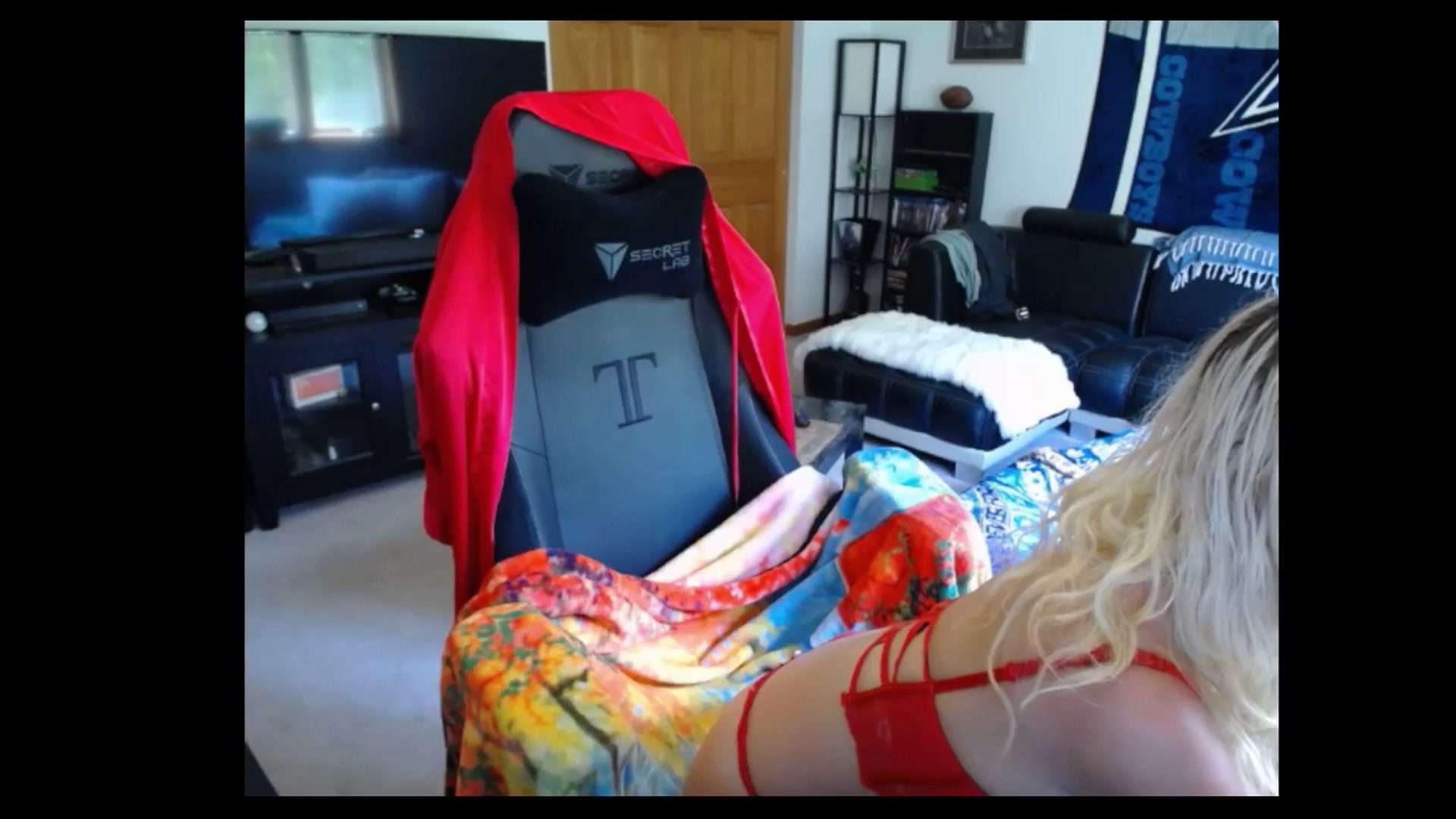 Gallery image thumbnail from Cessprinn's myfreecams stream on, 05/24/2024, 18:56 image 13 of 20