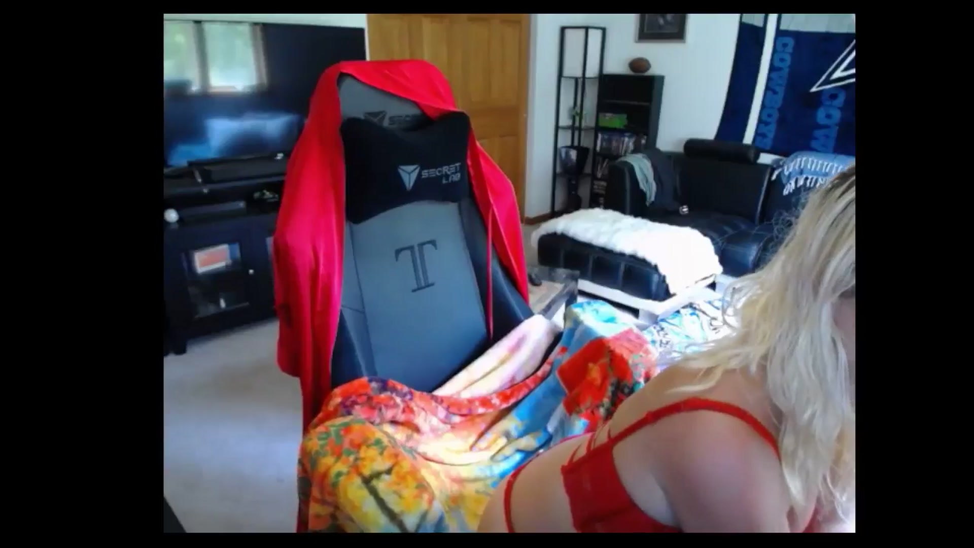 Gallery image thumbnail from Cessprinn's myfreecams stream on, 05/24/2024, 18:56 image 7 of 20
