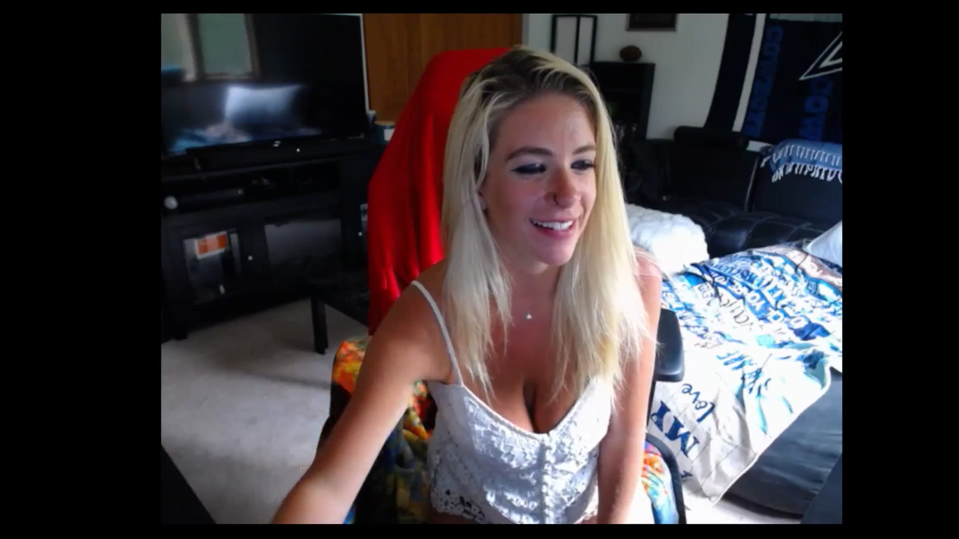 Gallery image thumbnail from Cessprinn's myfreecams stream on, 06/03/2024, 19:19 image 12 of 20