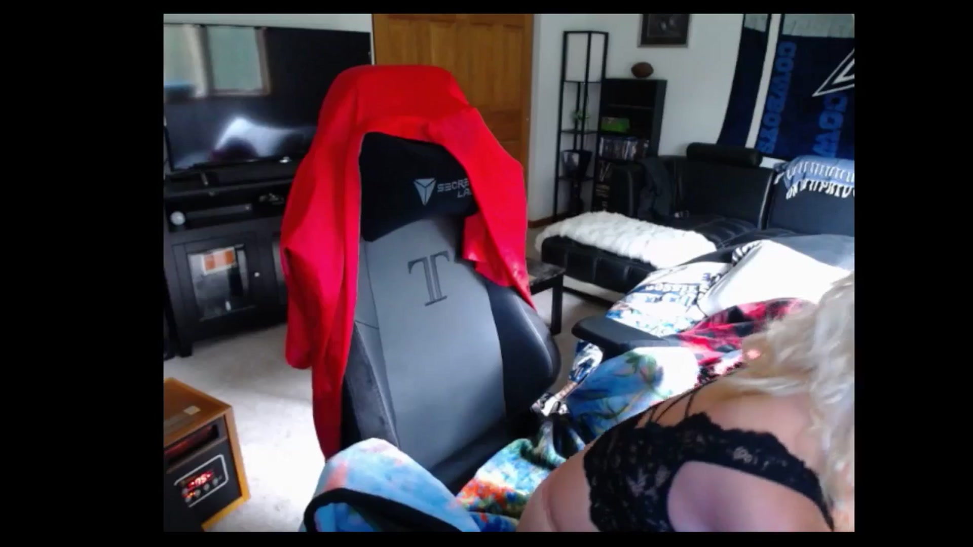 Gallery image thumbnail from Cessprinn's myfreecams stream on, 06/10/2024, 14:43 image 19 of 20