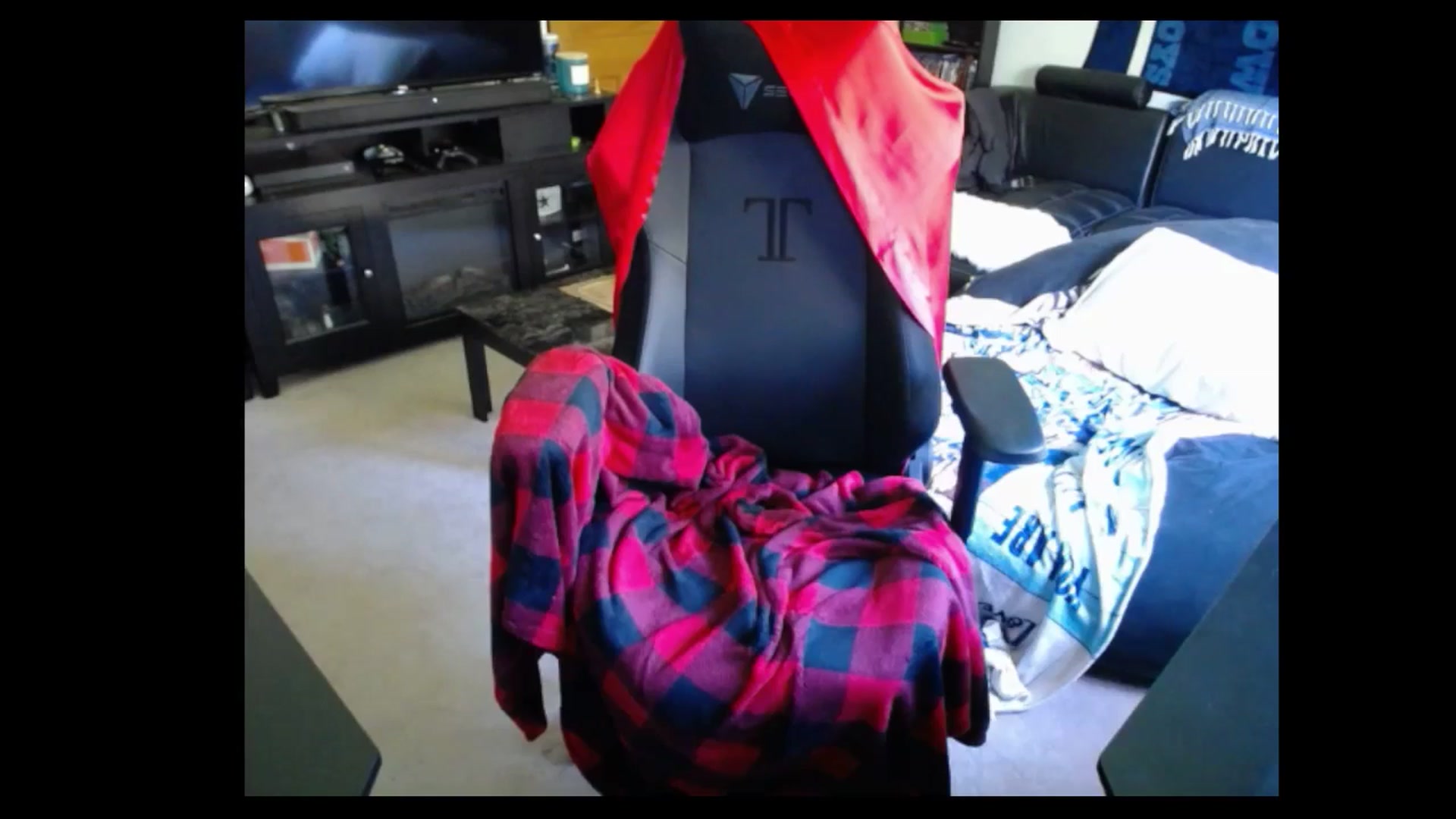 Gallery image thumbnail from Cessprinn's myfreecams stream on, 06/13/2024, 14:20 image 12 of 20