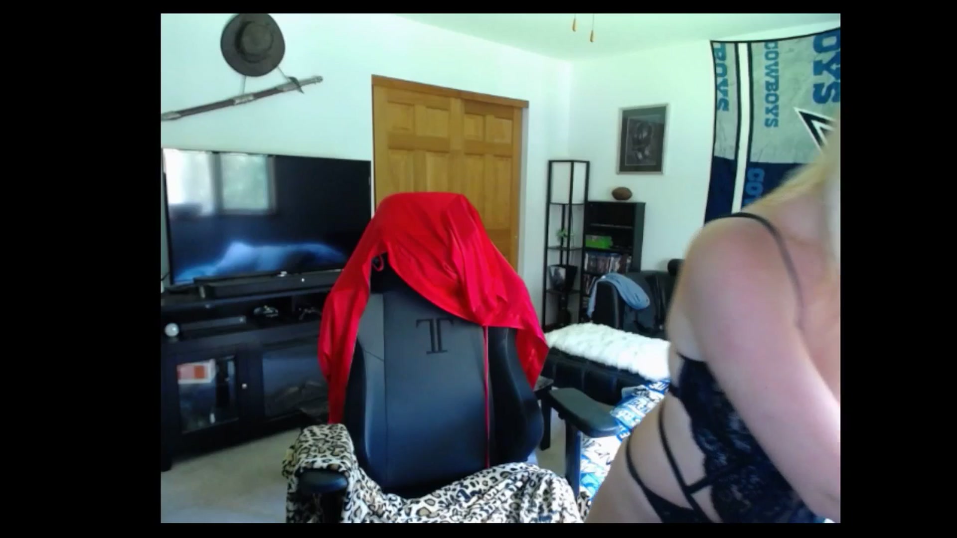 Gallery image thumbnail from Cessprinn's myfreecams stream on, 06/17/2024, 15:23 image 6 of 20