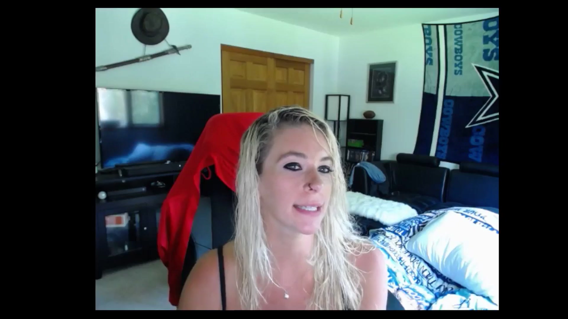 Gallery image thumbnail from Cessprinn's myfreecams stream on, 06/17/2024, 15:23 image 16 of 20