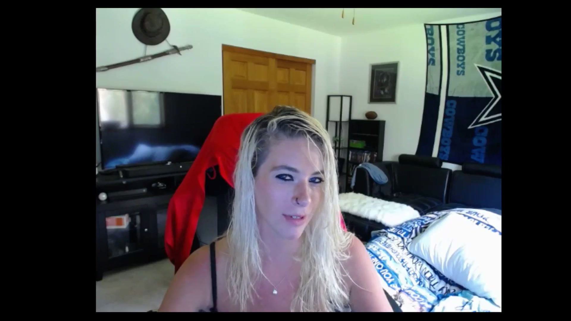 Gallery image thumbnail from Cessprinn's myfreecams stream on, 06/17/2024, 15:23 image 17 of 20